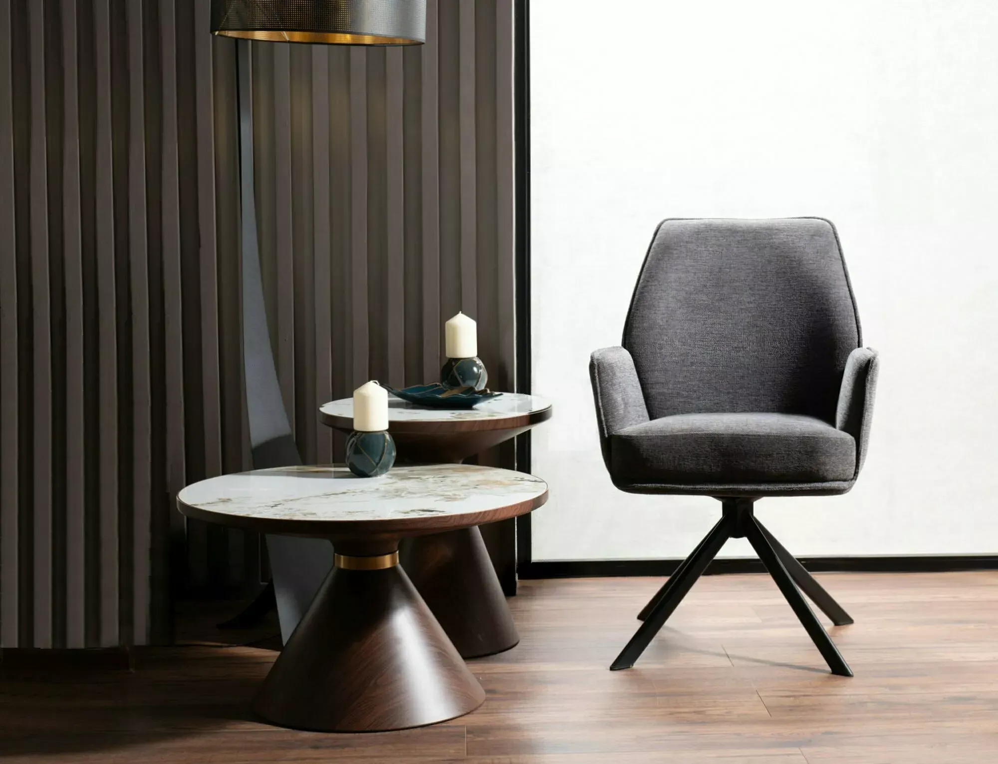 Krzesło obrotowe HUGO Brego 18 ciemnoszare czarne nogi - HUGOBRCCSZ