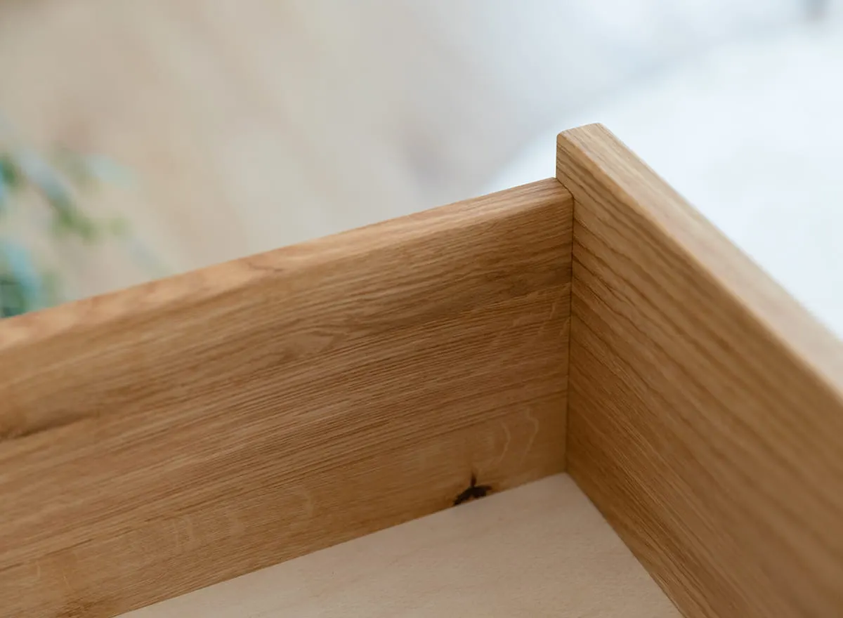 Bieliźniarka 2-drzwiowa z 2 szufladami SIMONA lity dąb olejowany - PRHSIM05