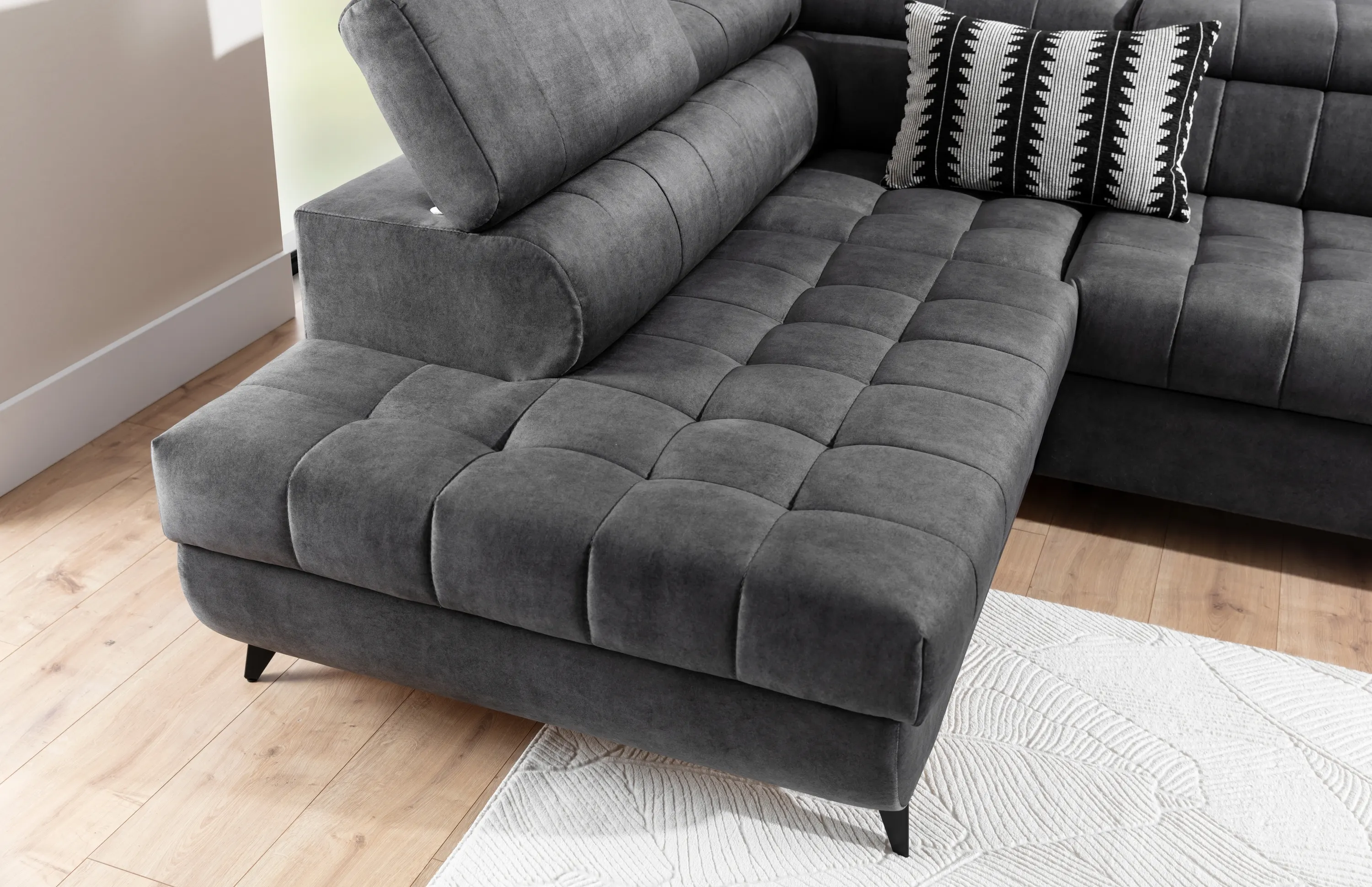 Narożnik lewostronny VALORIS MAXI regulowane zagłówki i podłokietniki tkanina Zeta 305 beżowy - B_168598