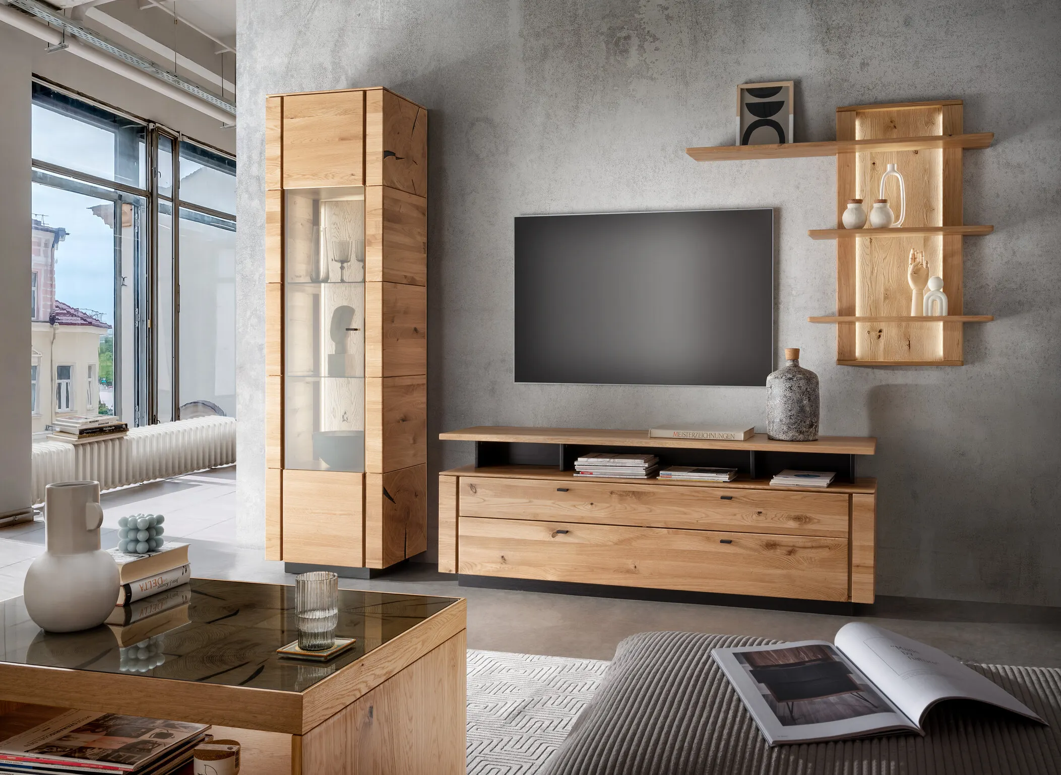 Nadstawka-półka dębowa na szafkę rtv PRESENT 179 cm drewniano-czarna - GK_103623080202