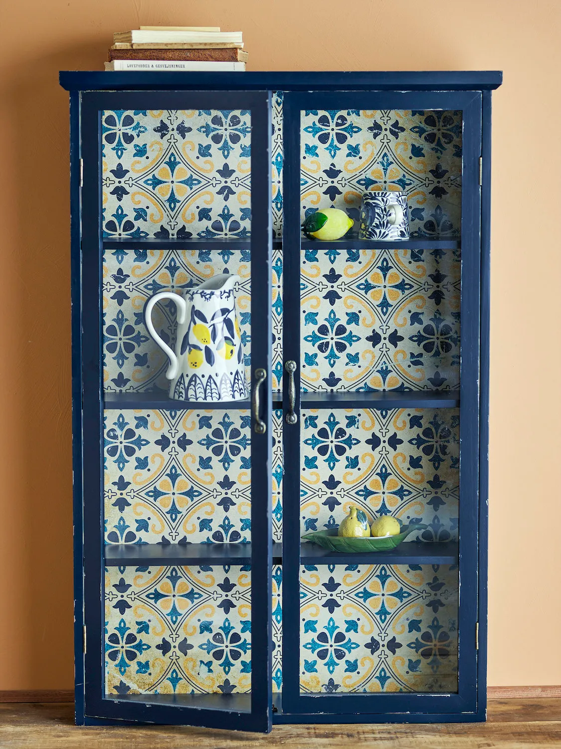 szafka, cabinet, szafka witrażowa, naczynia, ceramika