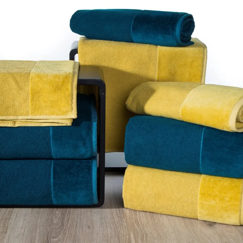 RĘCZNIK LUCY (09) 50X90 CM BUTELKOWY ZIELONY - EU_339263