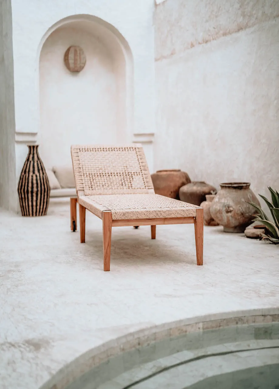 LEŻAK RATTANOWY LUNAN DRZEWO TEKOWE - MMHAL10N