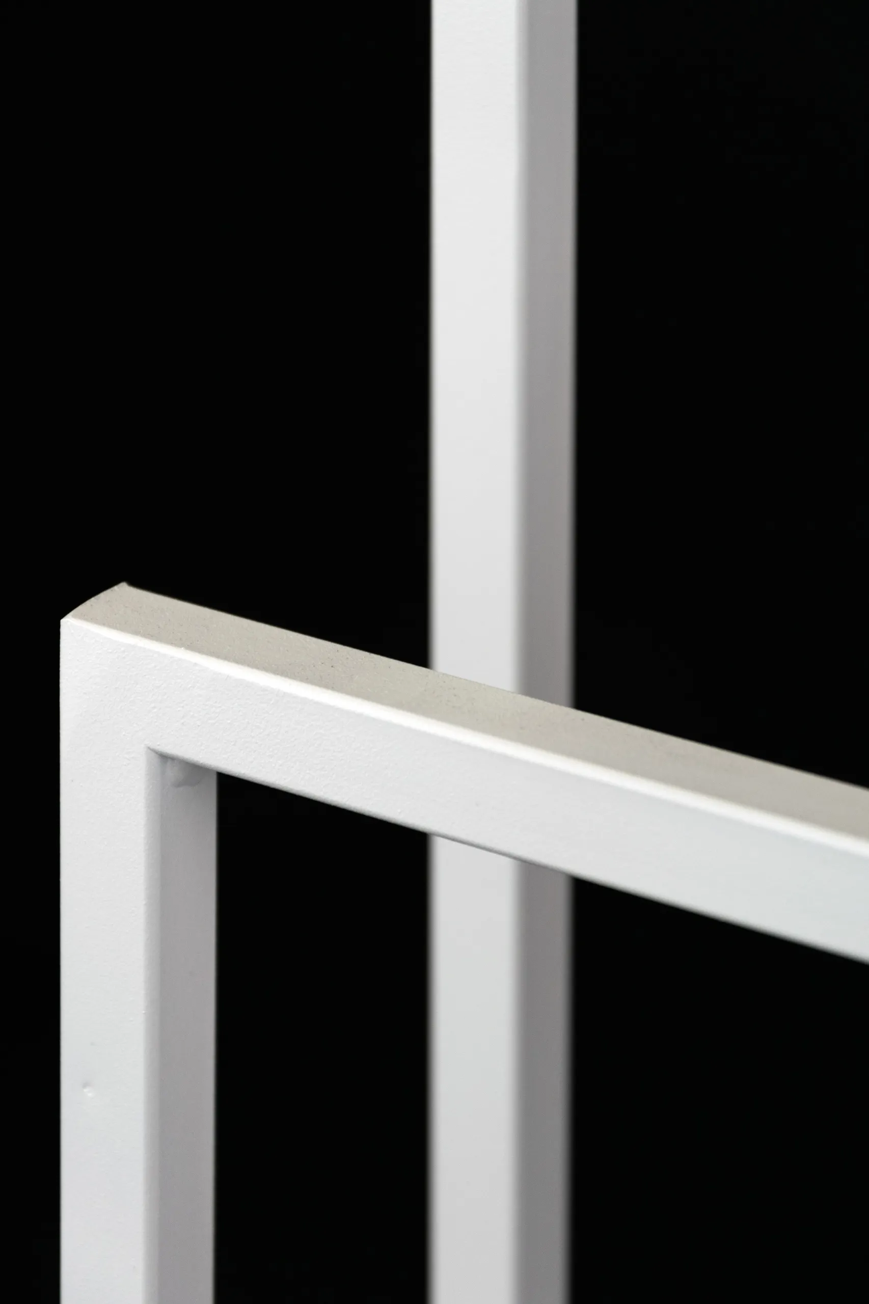 Stojak na ręczniki metalowy NANCY L biały - LD_TZ000096