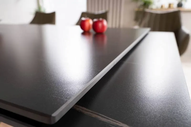 Stół rozkładany ceramiczny blat GENESIS 90x180-240 czarny efekt marmuru stelaż jesion czarny mat - GENESISCCJ180