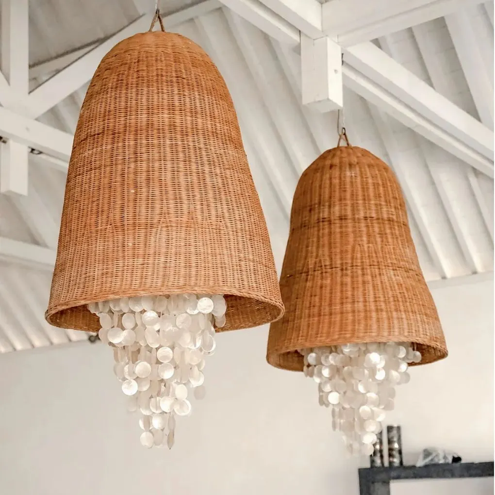 lampa wisząca, koszowy rattan, lampy z zawieszkami, koraliki wiszące, industrialny design
