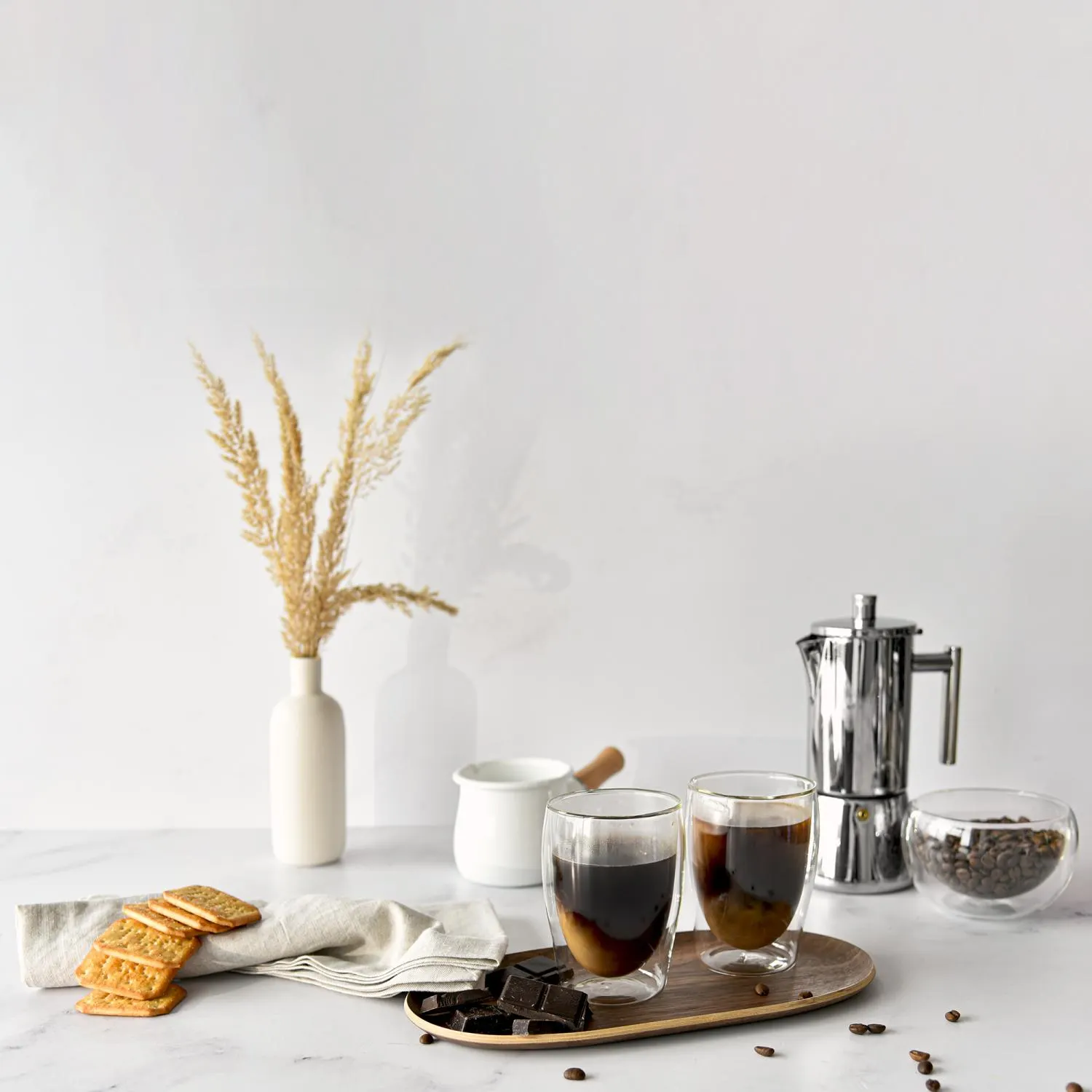 kawa, espresso, kubek do kawy, zestaw kawowy, czekolada
