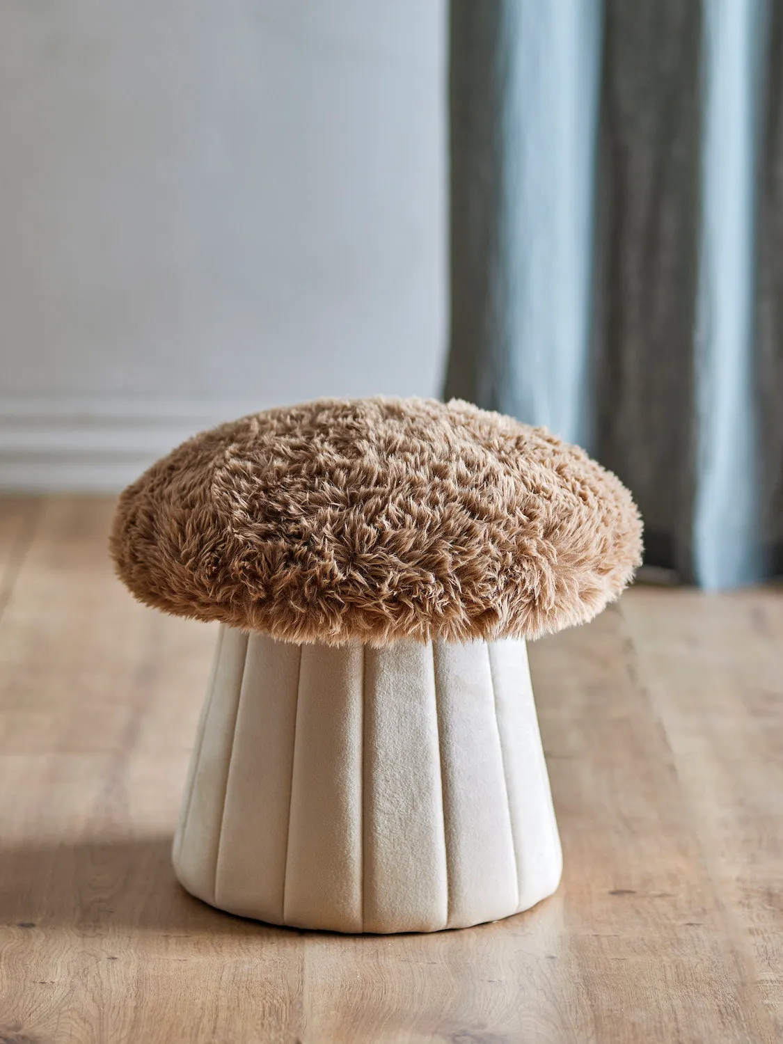 image hobby stool, pouf, futon, stool with fur, plush top