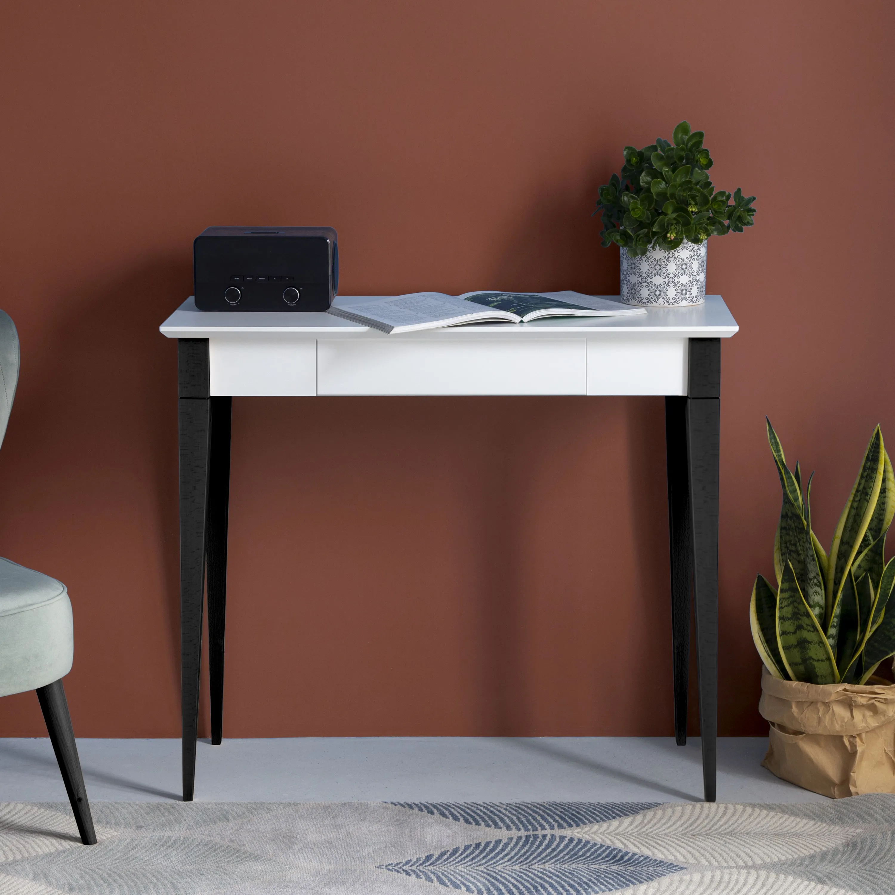 Biurko z szufladą MIMO 85x40 żółty blat /czarne drewniane nogi - NRAGABAWDMI25B