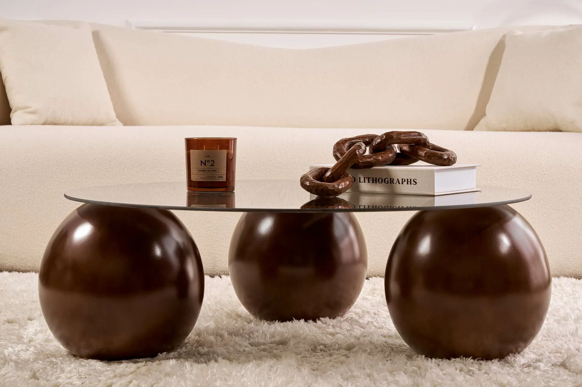 Stolik kawowy szklany okrągły MIRO 85 cm kuliste orzechowe nogi blat szary - ASI_857NRD1131