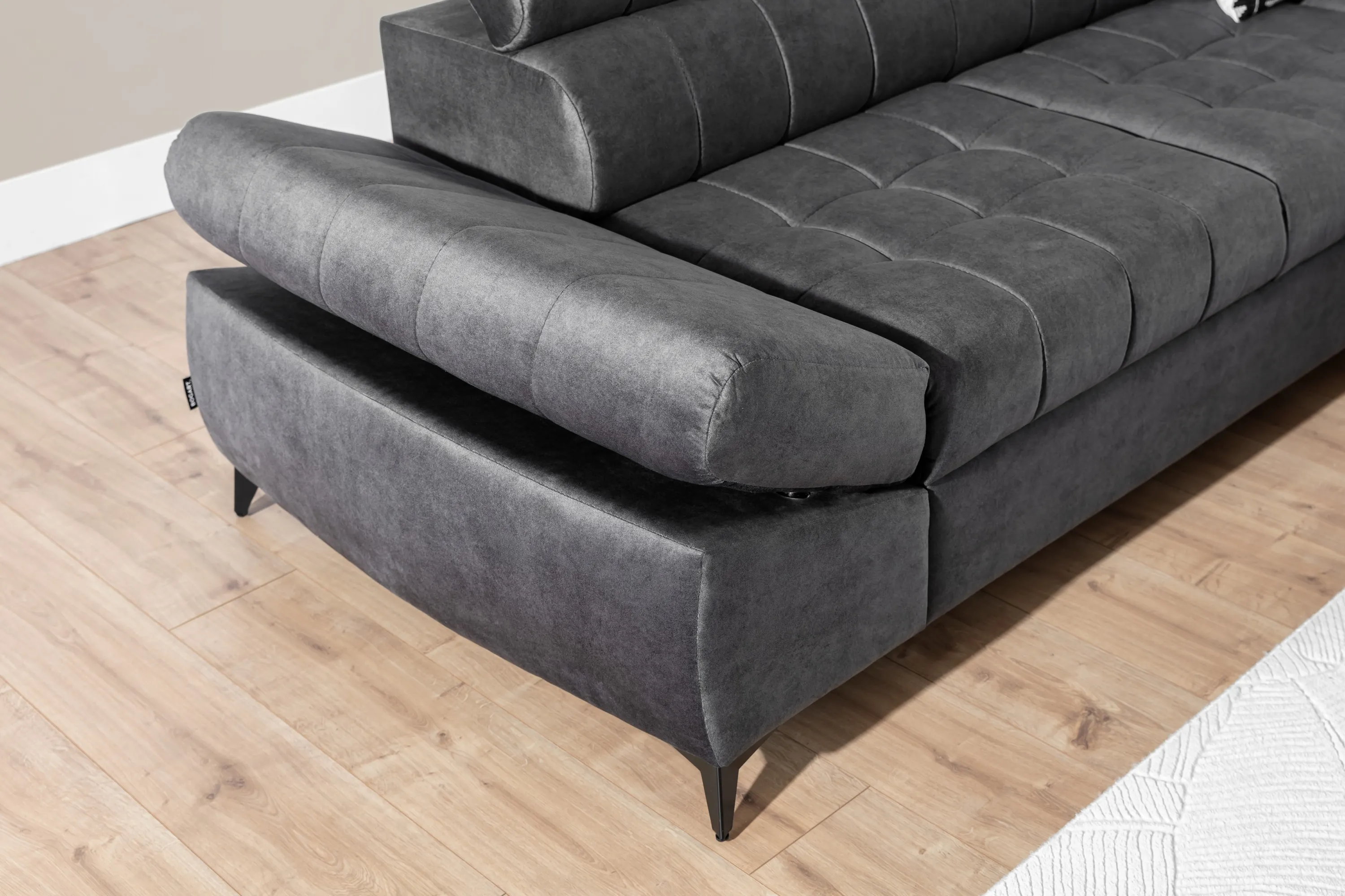 Narożnik prawostronny VALORIS MAXI regulowane zagłówki i podłokietniki tkanina Zetta 305 grafitowy - B_168597