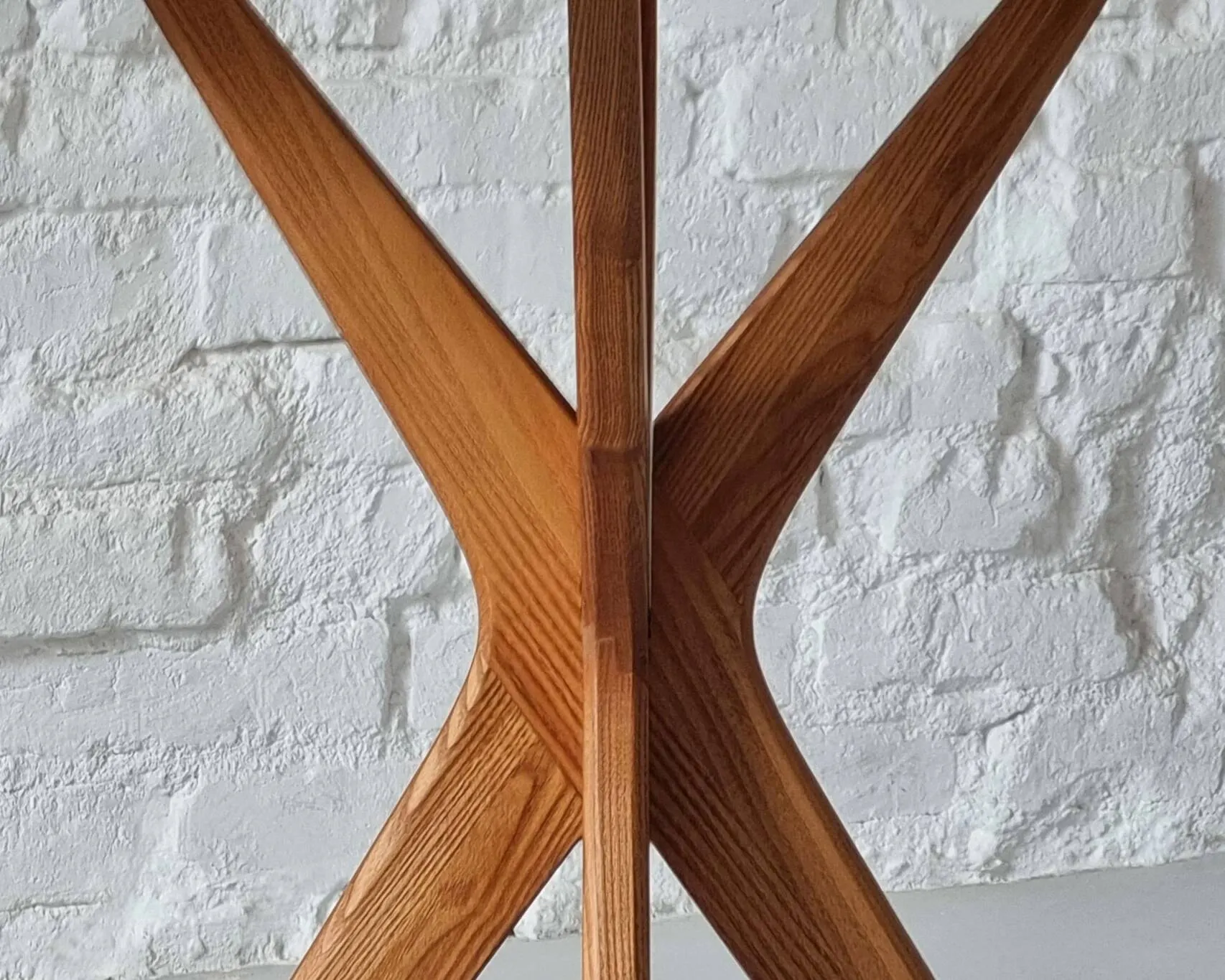 Stół okrągły jadalniany JUBI śr. 90cm dąb czarny - NRGBTJ_BLACK_OAK