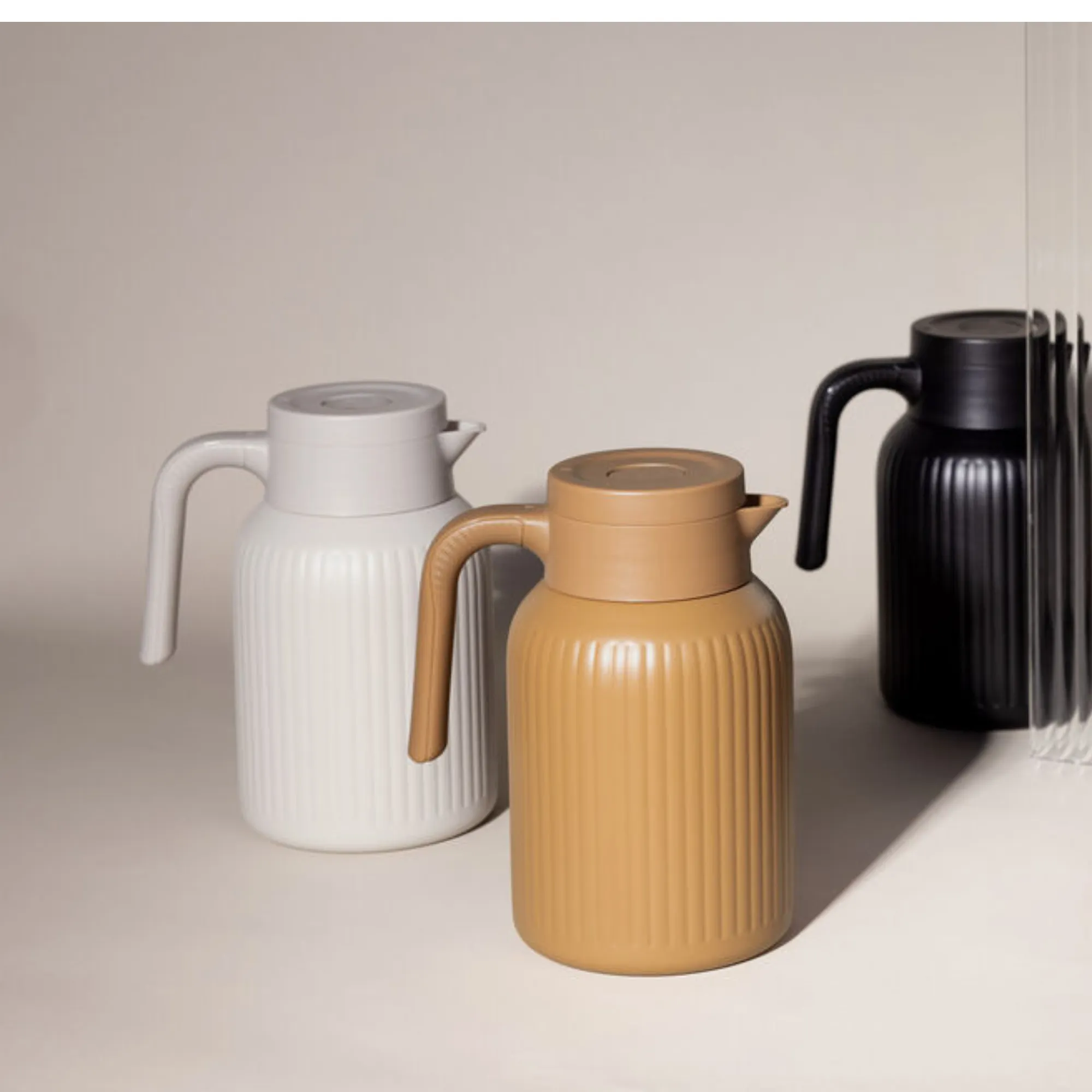 image kettle, karafka, faliste, ceramiczny, beżowy