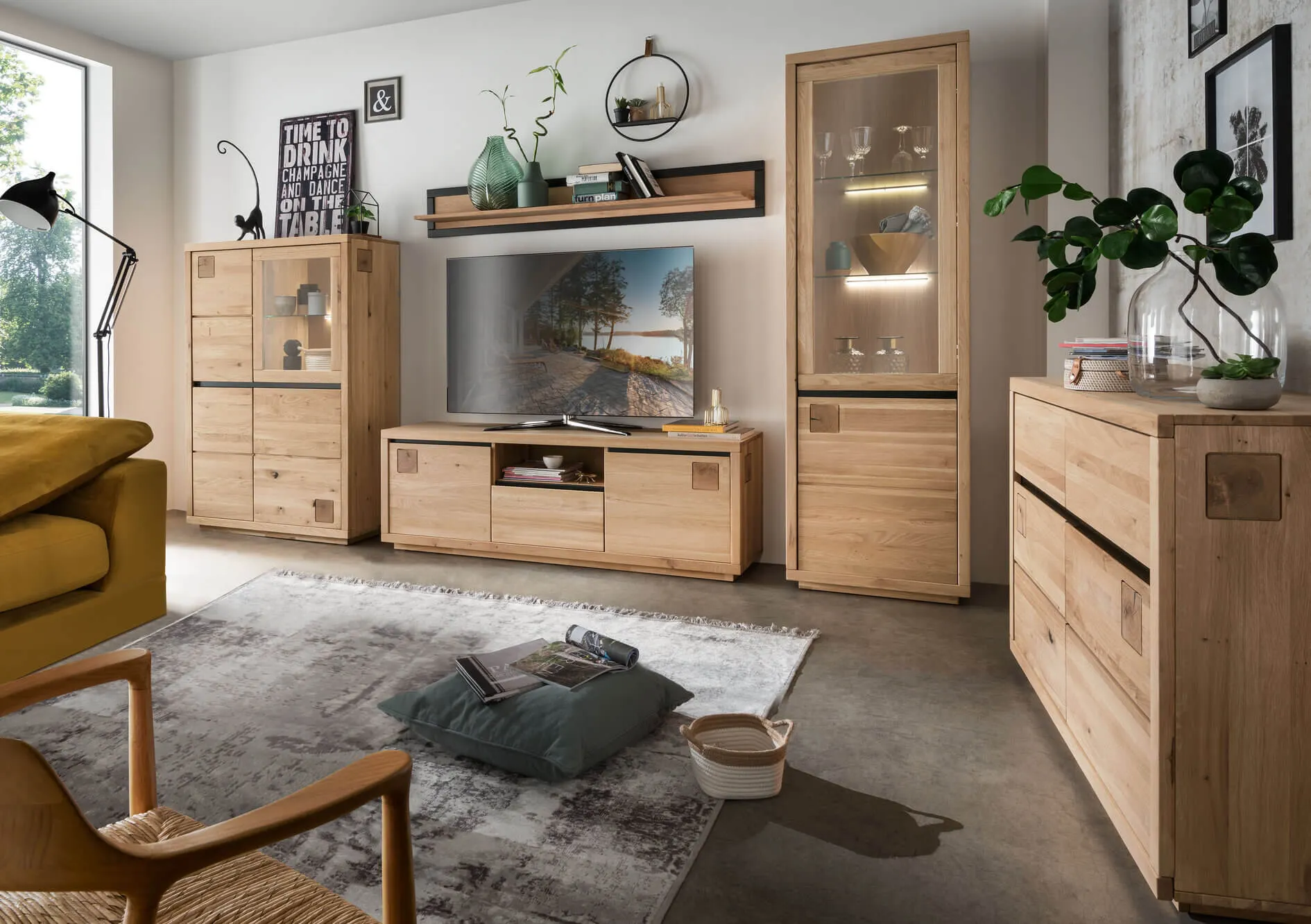 Szafka rtv dębowa HALLOW 170x56 z 2 drzwiami i szufladą - GK_1031596001