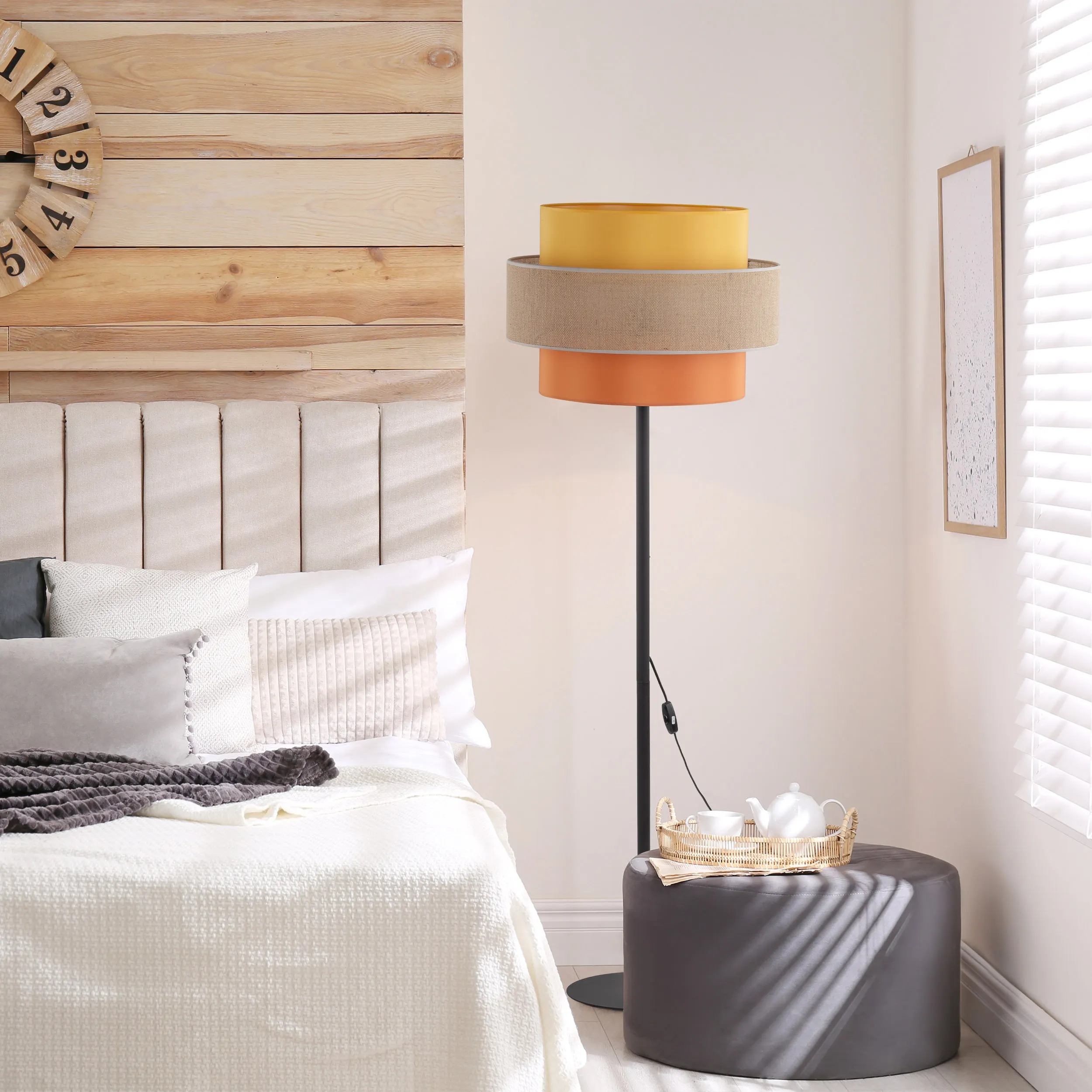 Lampa podłogowa TRIO JUTA MIX na czarnej metalowej podstawie z wielokolorowym żółtym pomarańczowym rattanowym okrągłym abażurem z tkaniny 159x50cm - TK_6451