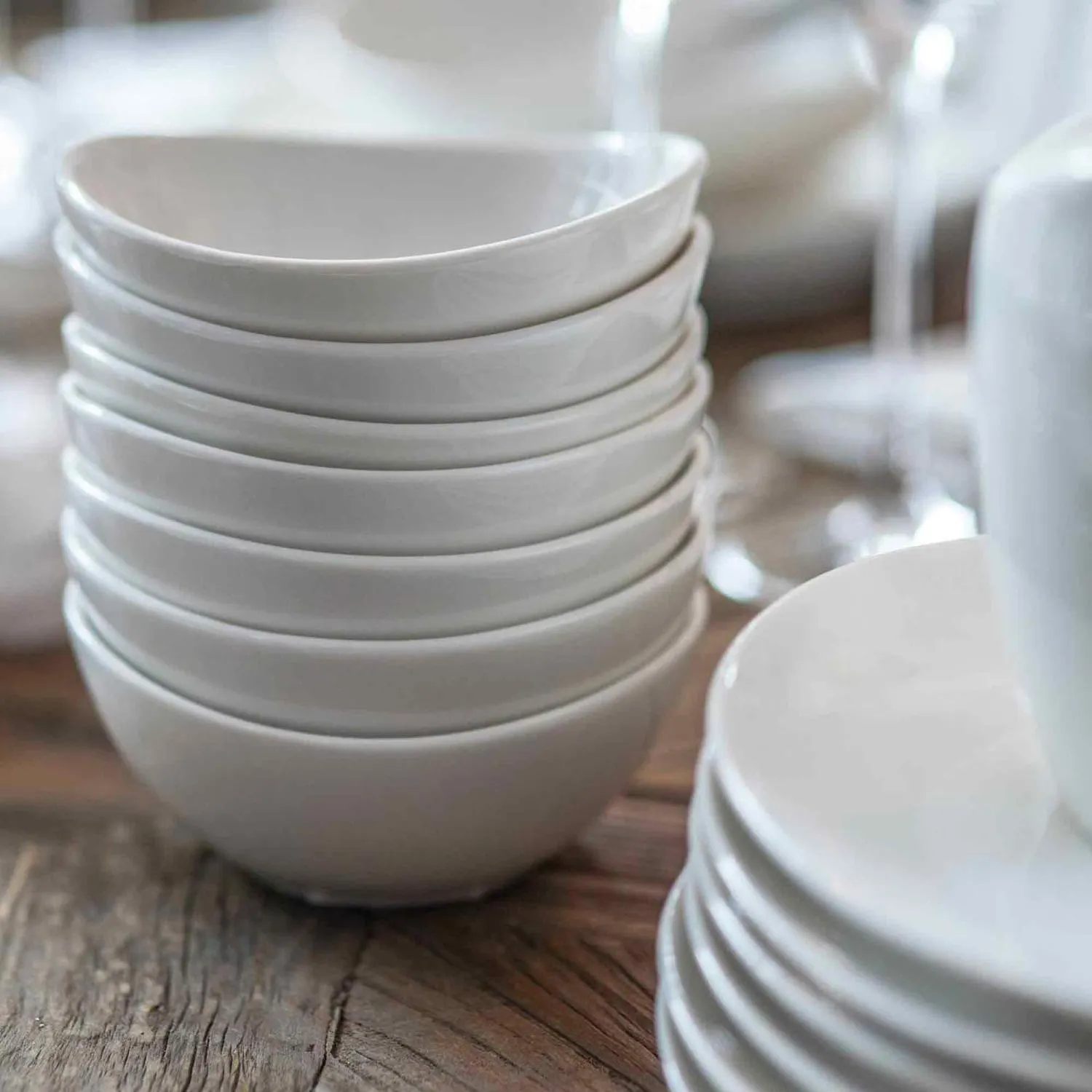 talerze, porcelana, biały, zestaw naczyń, naczynia do serwowania