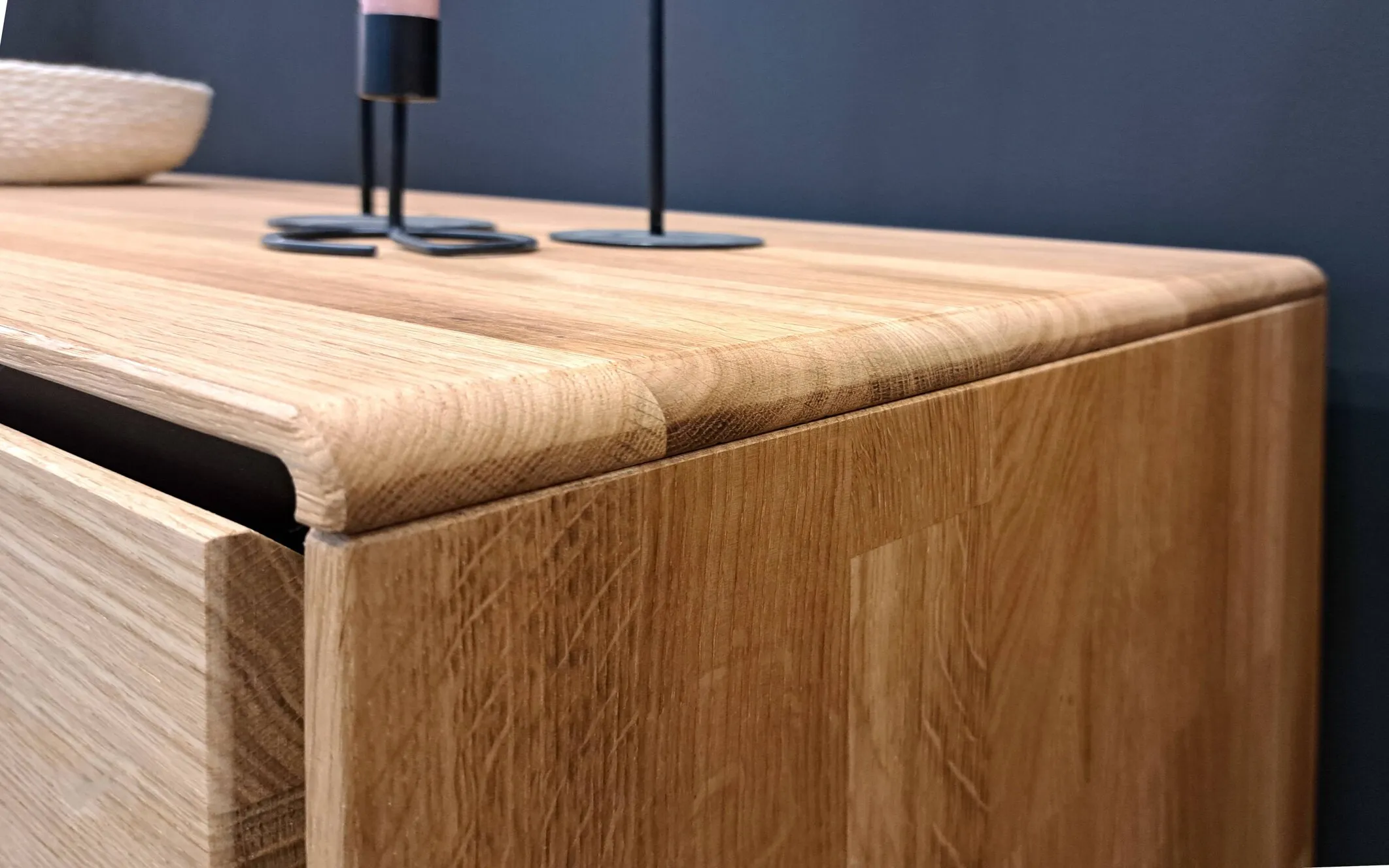 Kredens dębowy z przeszkleniem MELLOW 2-drzwiowy 100x151 lewy - GK_103625212