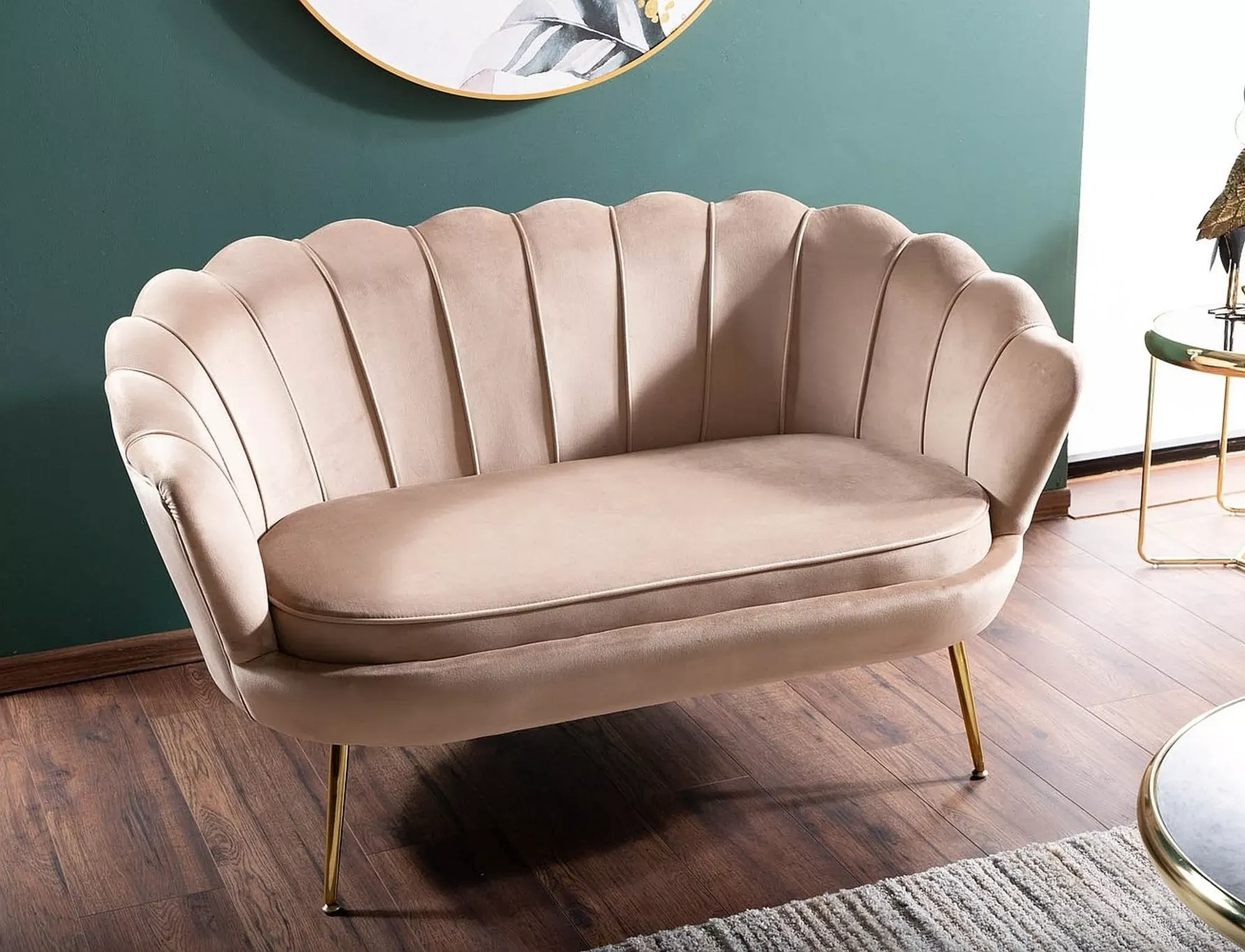 Sofa dwuosobowa CAMELLIA 2 VELVET Bluvel 28 beżowy złoty - CAMELLIAV2BEZL