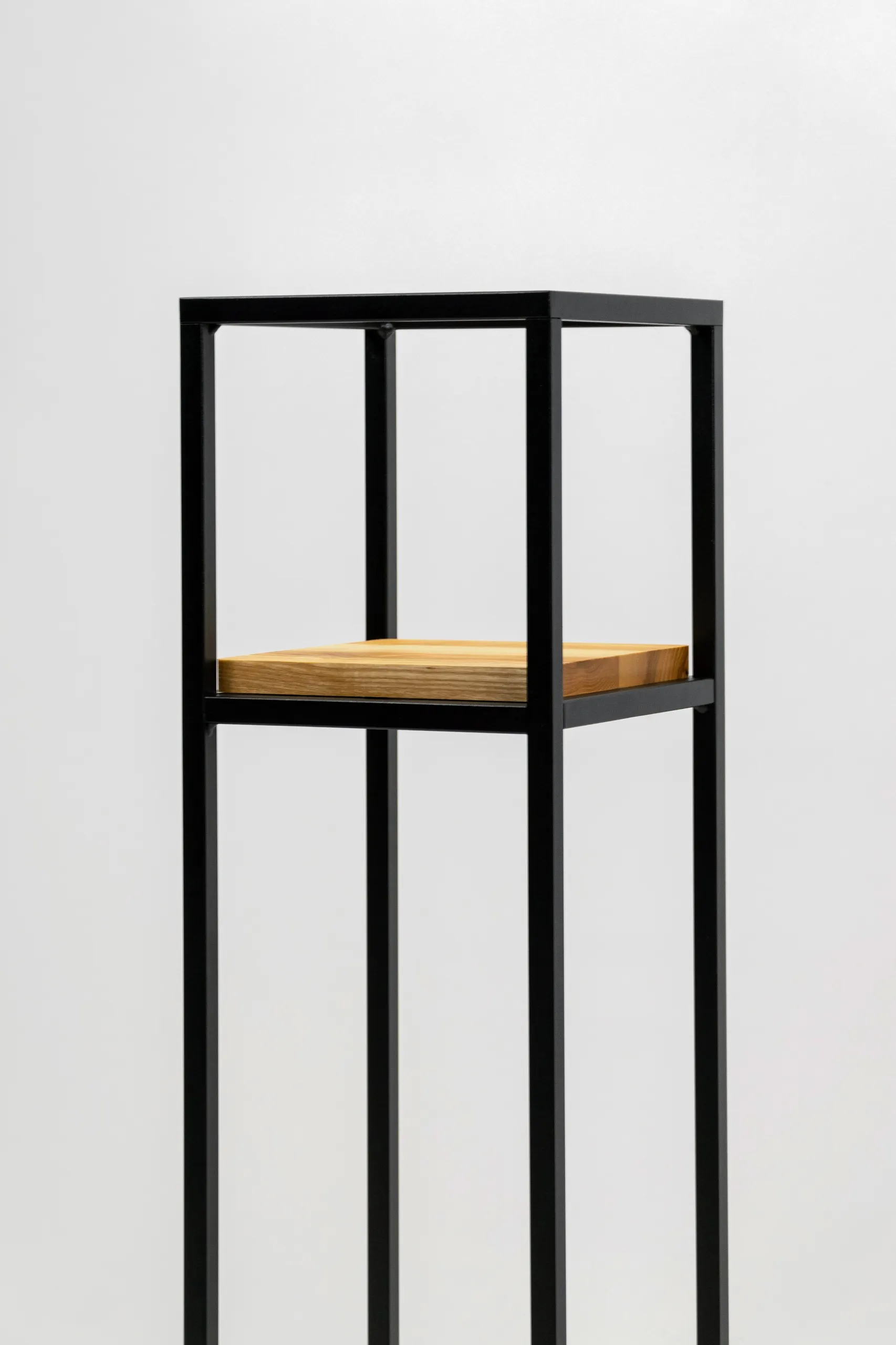 Kwietnik stojący ANET S metal drewno czarny naturalny - LD_TZ000172