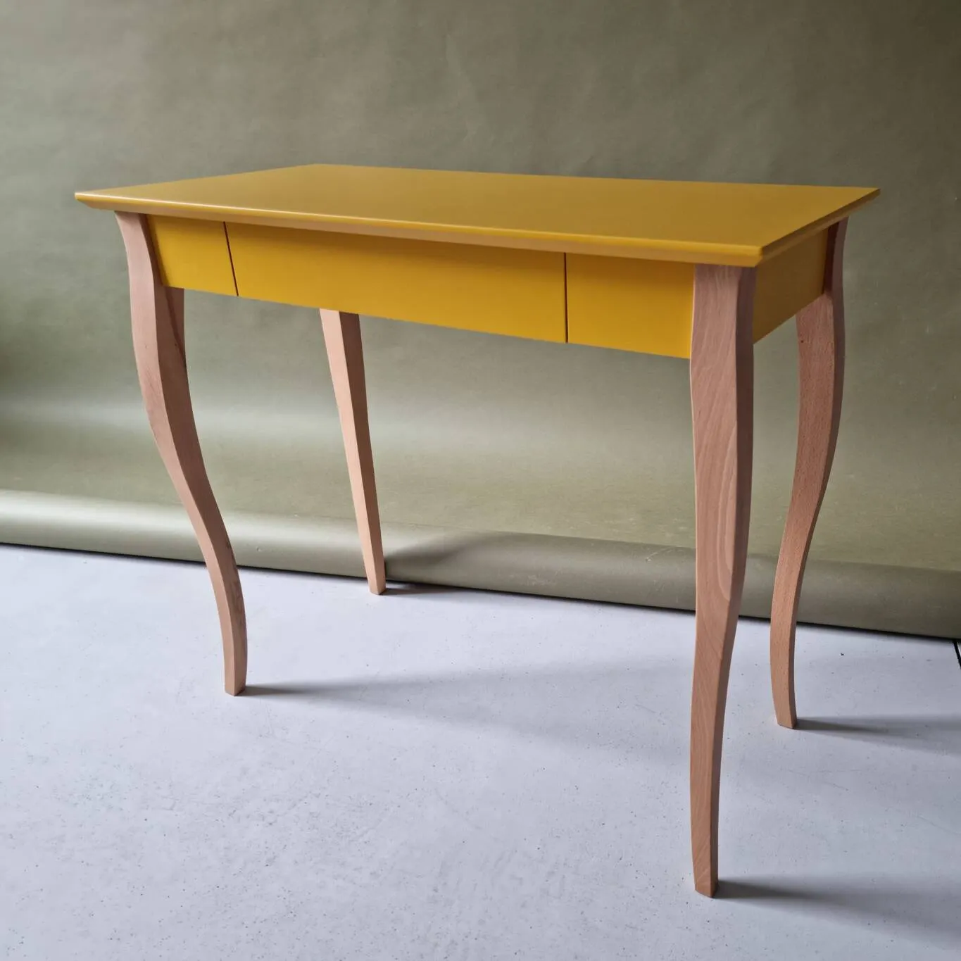 Biurko z szufladą LILLO 85x40 żółty blat/drewniane nogi - NRAGABAWDLIL25