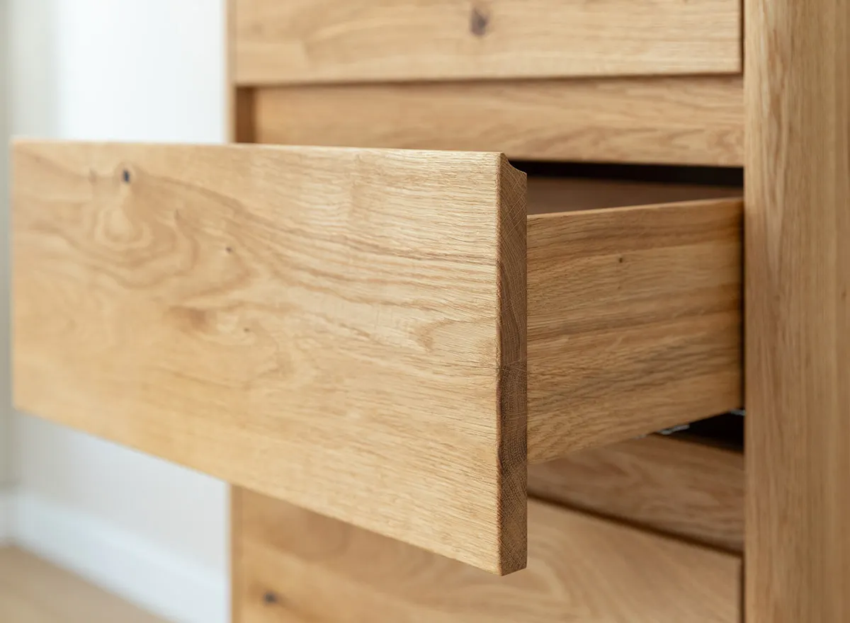 Komoda dębowa z 4 szufladami TOSSA Dębowy Sen dąb olejowany - ZIKOM2_4