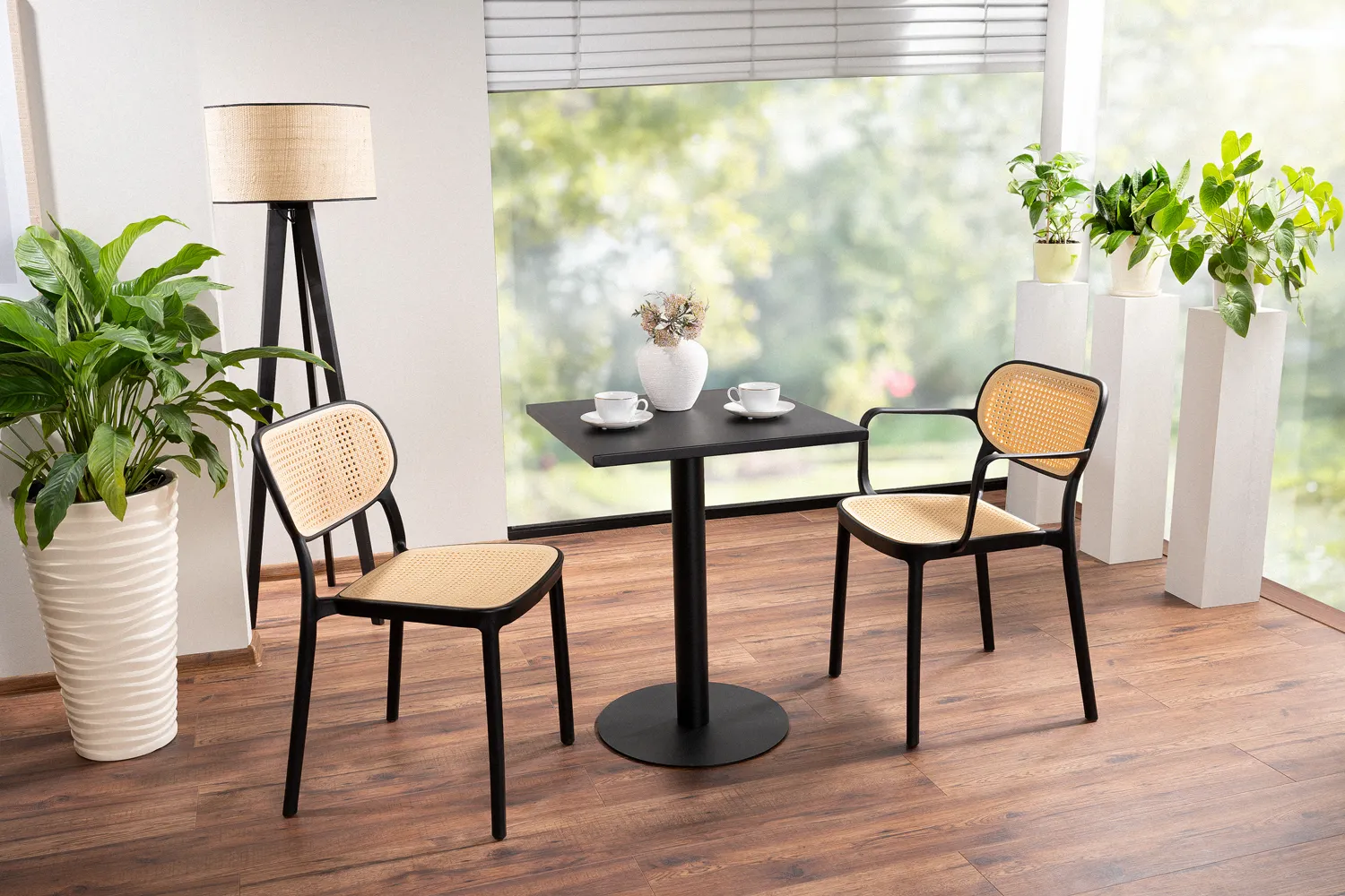 Krzesło ogrodowe plastikowe BALI plecione czarno-naturalne - BALICK