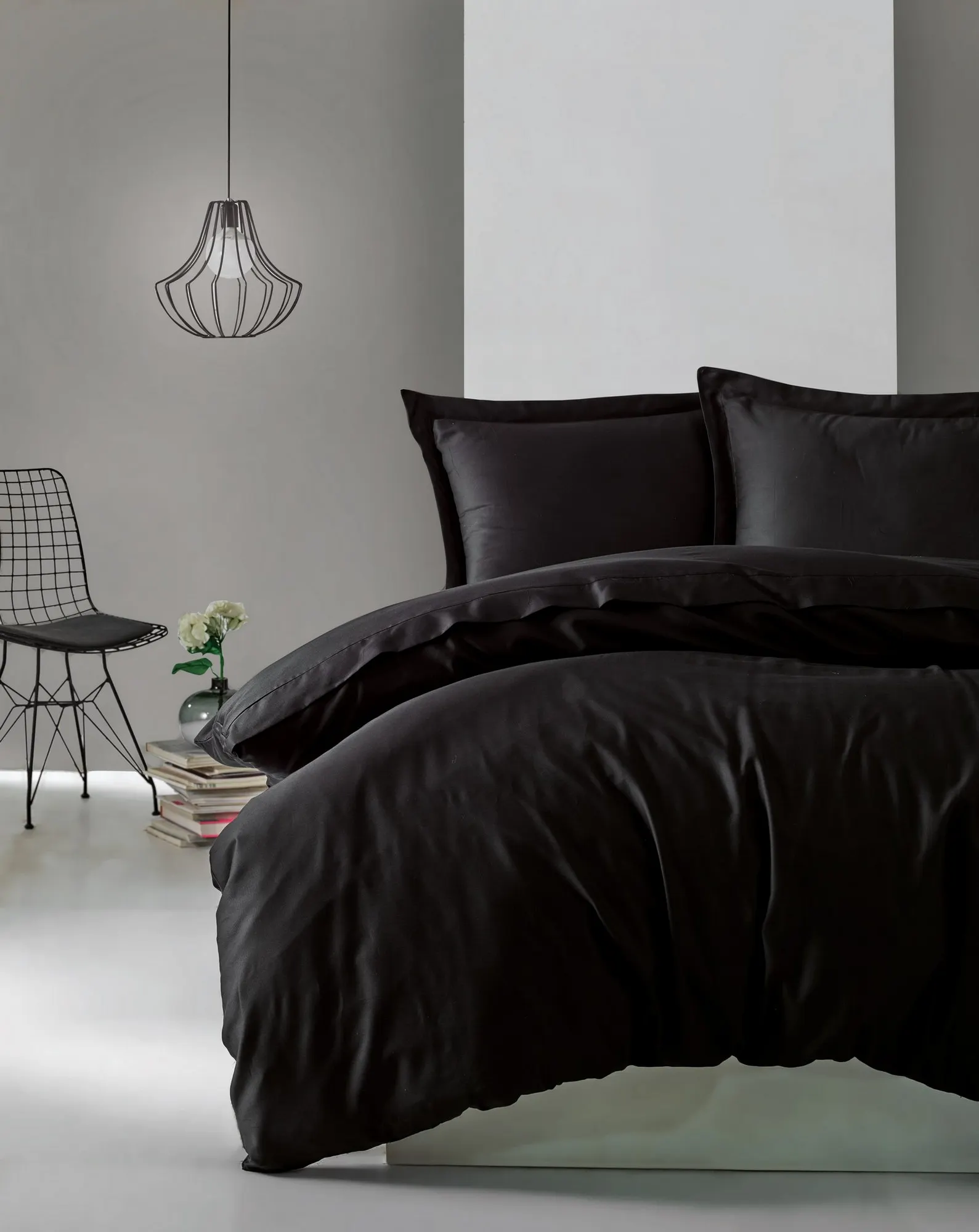 Komplet pościeli satynowej ELEGANT 155x200 poszewka 80x80 czarny