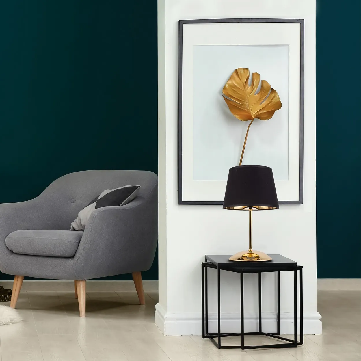 Lampka nocna GLORY złota z czarnym abażurem 33x20cm - TK_5496