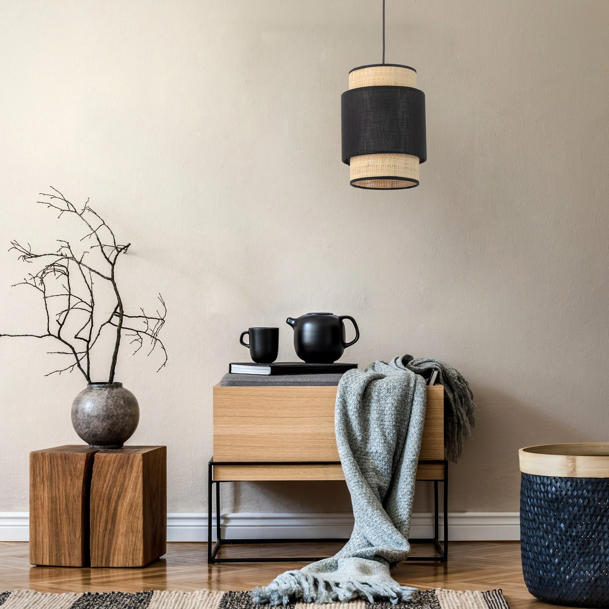 Lampa wisząca BOHO czarna z brązowym kloszem z tkaniny rafia plecionki 170x20cm - TK_5656