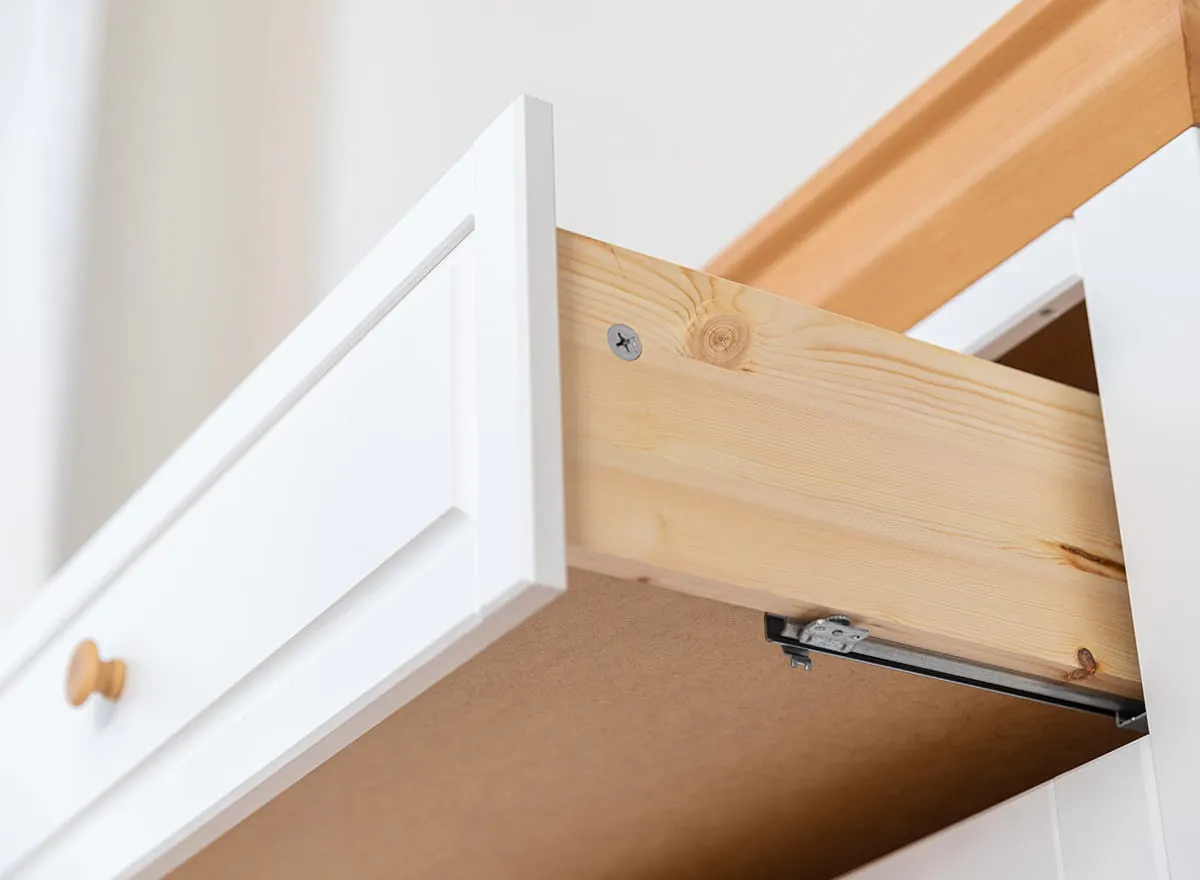 Komoda na buty MARONE ELITE 2-drzwiowa z szufladą - biał, złocisty - PLMEL25