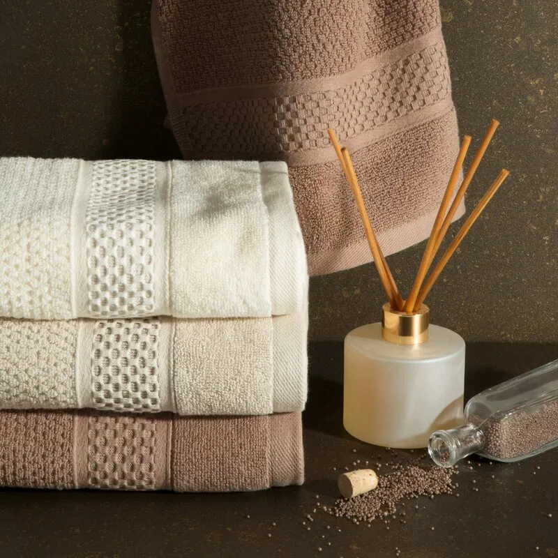 RĘCZNIK DANNY (02) 70 X 140 CM KREMOWY - EU_427947