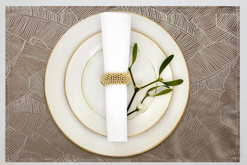 Podkładka na stół ISLA 30 X 40 CM CIEMNOBEŻOWY Podkładka na stół ISLA 30 X 40 CM CIEMNOBEŻOWY