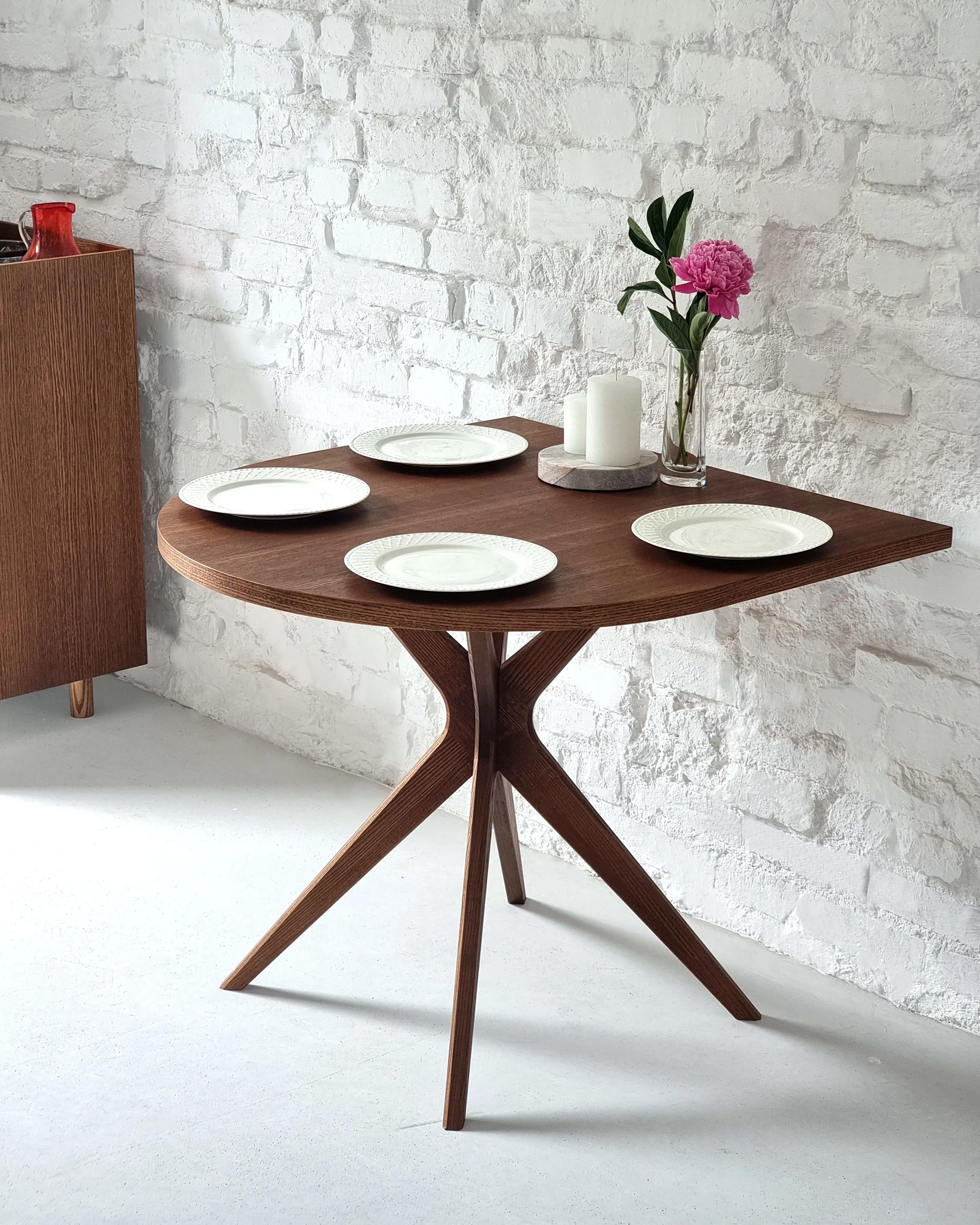 Stół półowalny JUBI Racetrack 90x90cm orzech - RGBHR_WALNUT