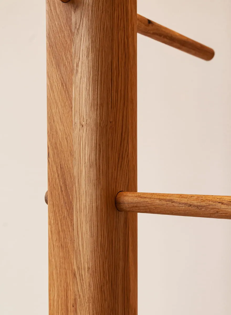 Wieszak na ubrania stojący dębowy Gialo W180 cm - 2SGIA102