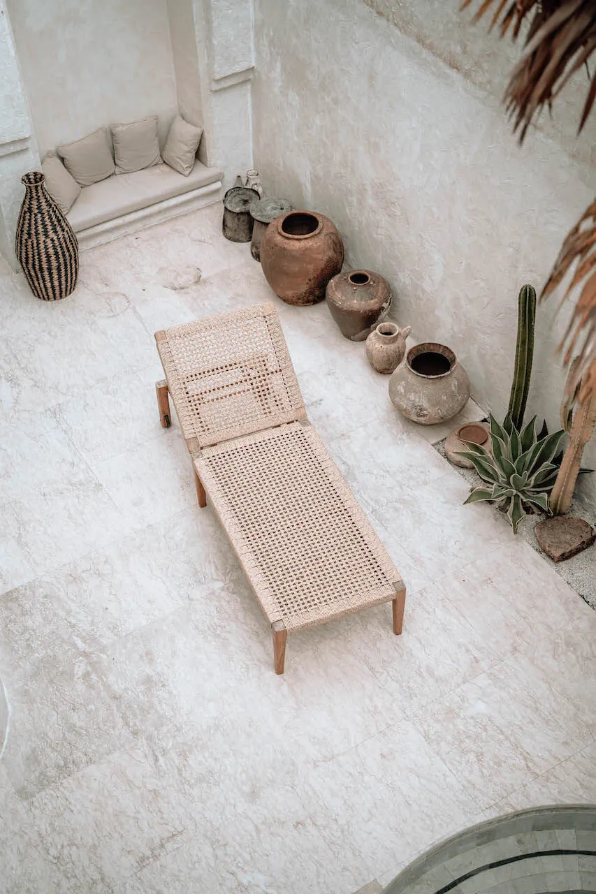 LEŻAK RATTANOWY LUNAN DRZEWO TEKOWE - MMHAL10N