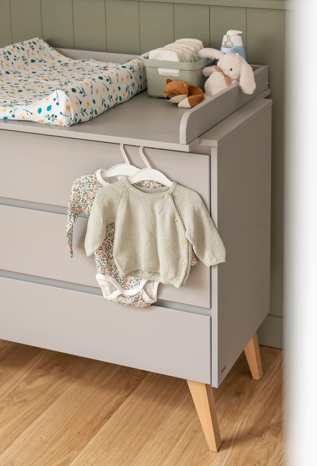 Komoda z szufladami SWING 100 cm szara - PIN_034-023-197