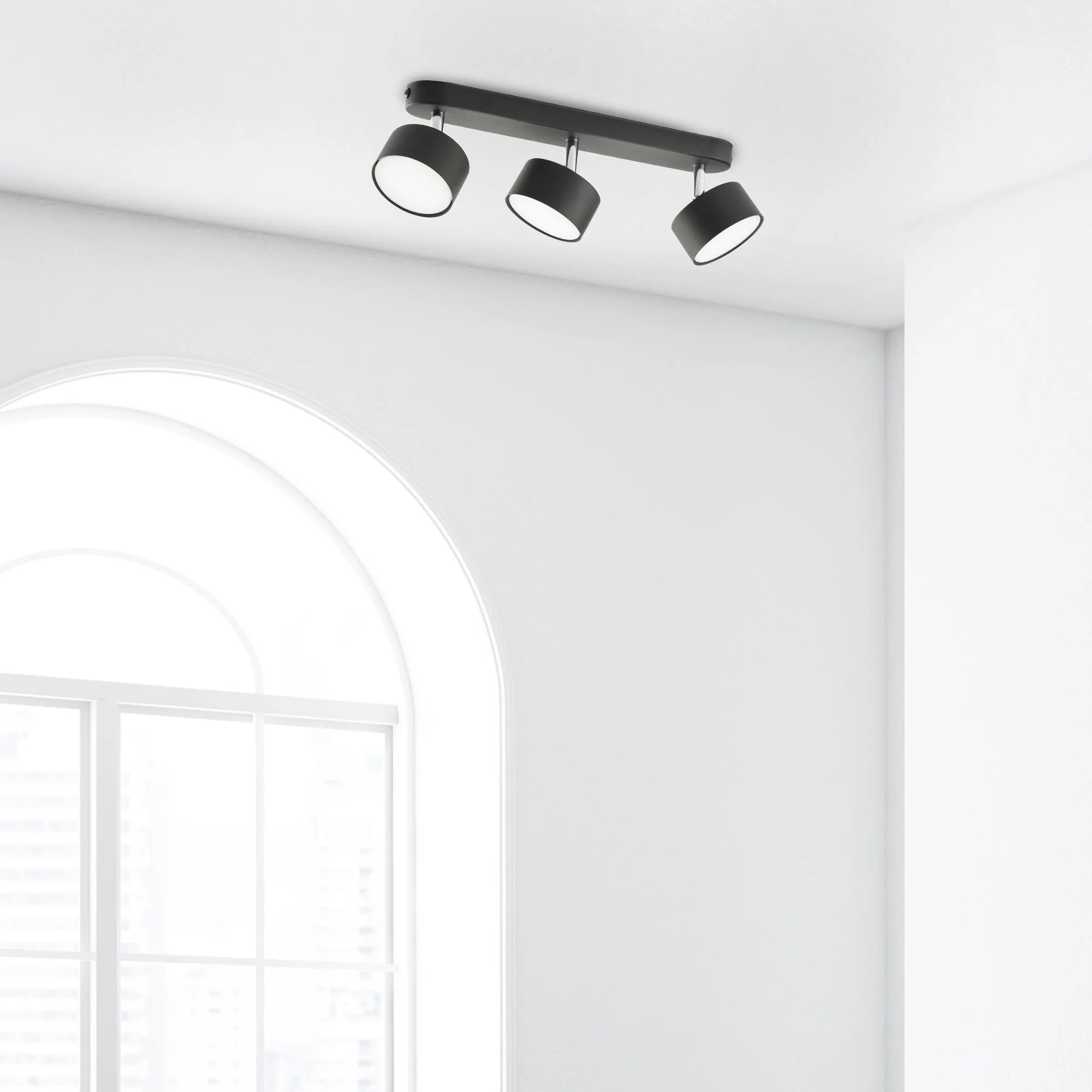 Lampa sufitowa CLARK czarna z chromowanymi elementami na listwie regulowana 40x14x11cm - TK_3404