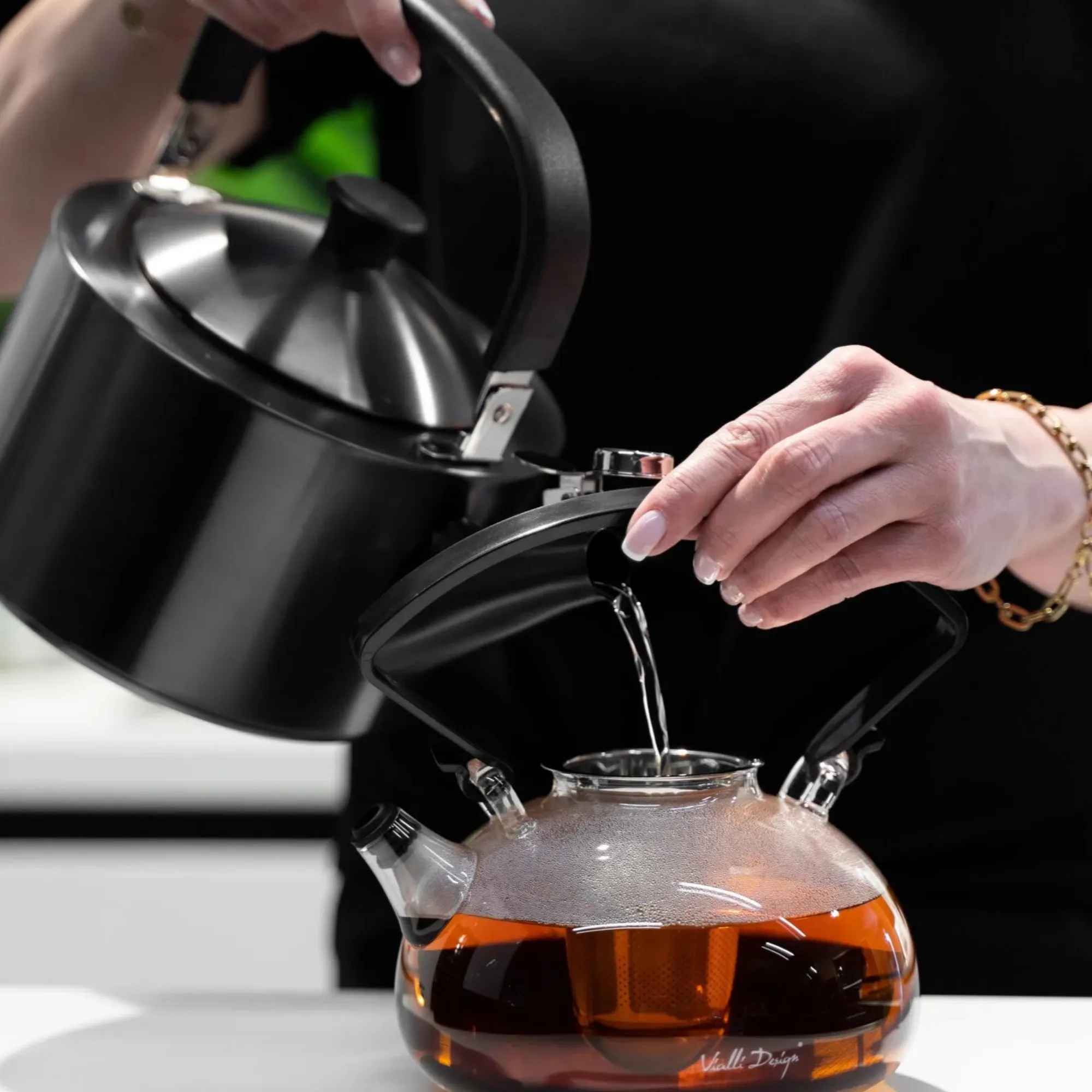 czajnik, czajnik elektryczny, szklany czajnik, kettle, podgrzewanie wody