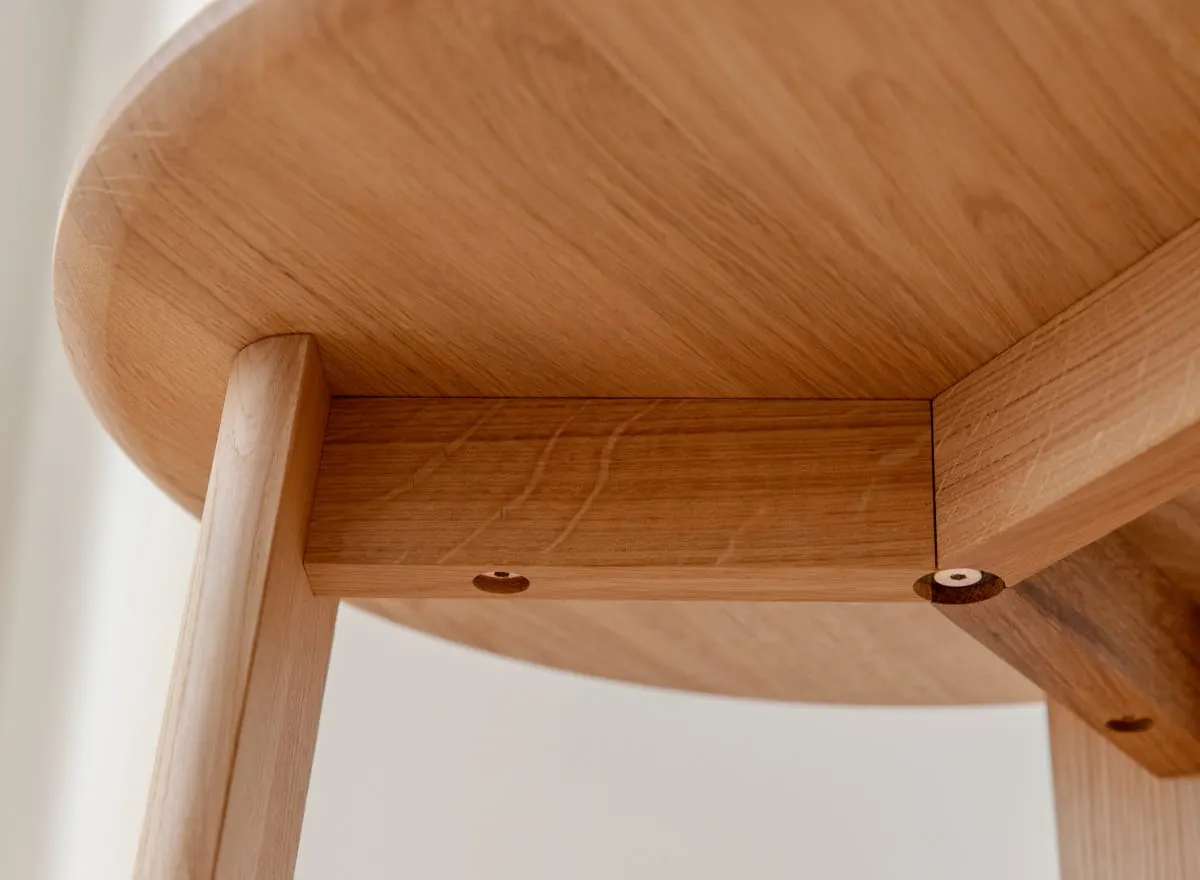 Stolik kawowy okrągły MONTI 51 cm dębowy olejowany - PRHMON51D