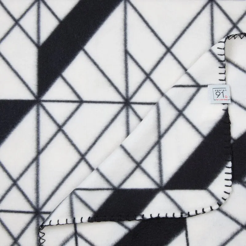 Koc z geometrycznym wzorem D91 GEO 01 150 X 200 CM BEŻOWY, Czarny — zdjęcie 7