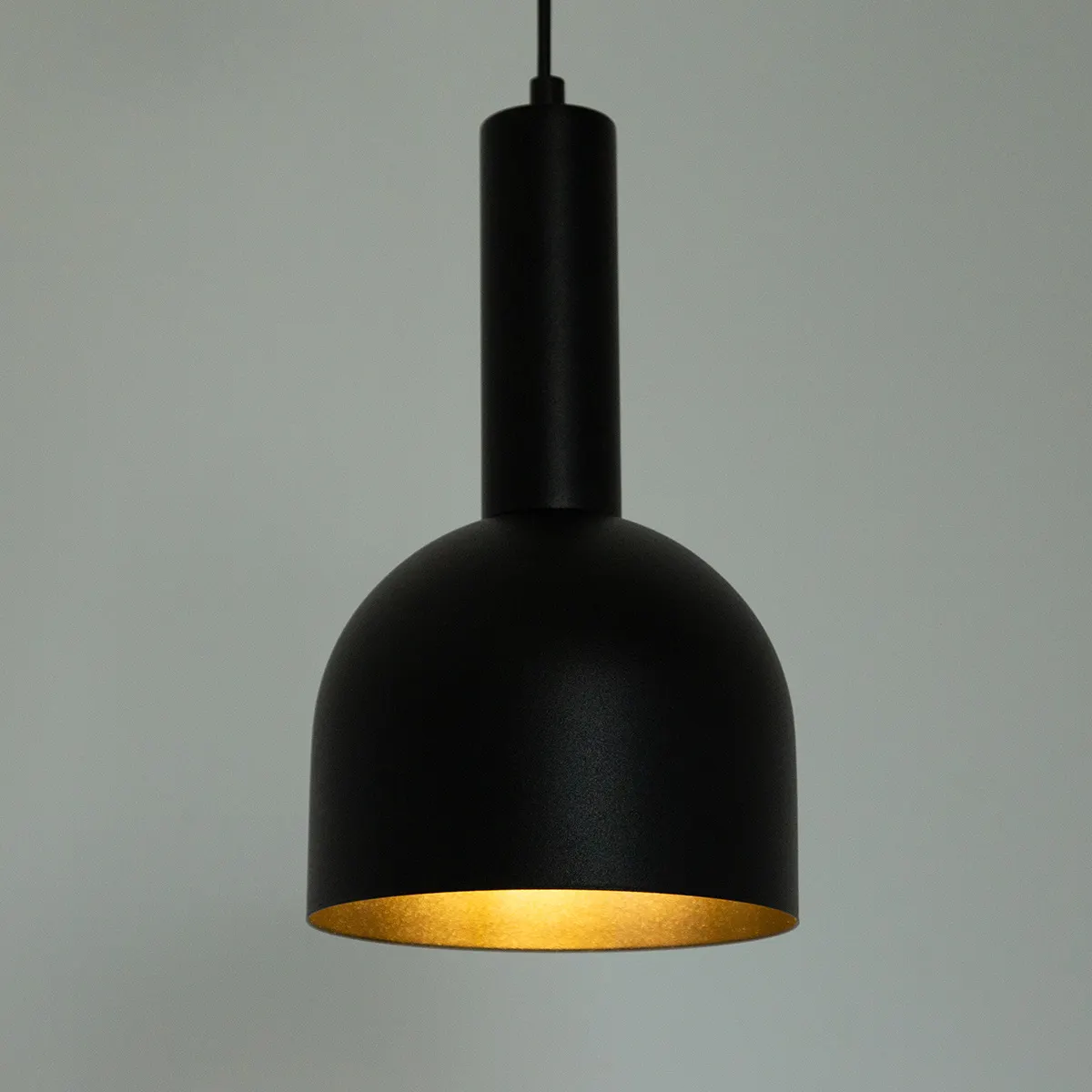 Lampa wisząca VITRUM dzwonek czarna