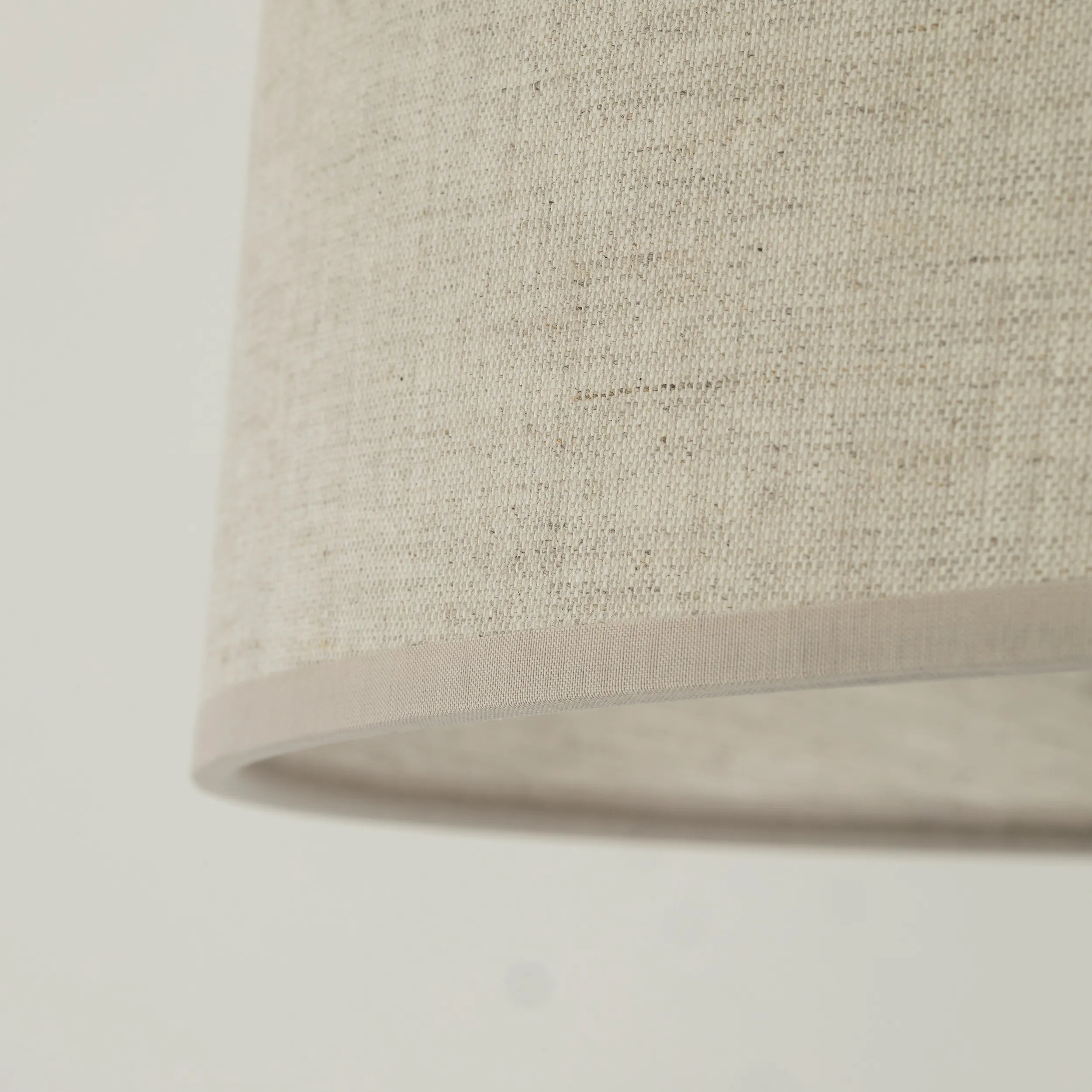 Lampa podłogowa NICOLA brązowa z abażurem z tkaniny okrągłym 150x44cm - TK_16028