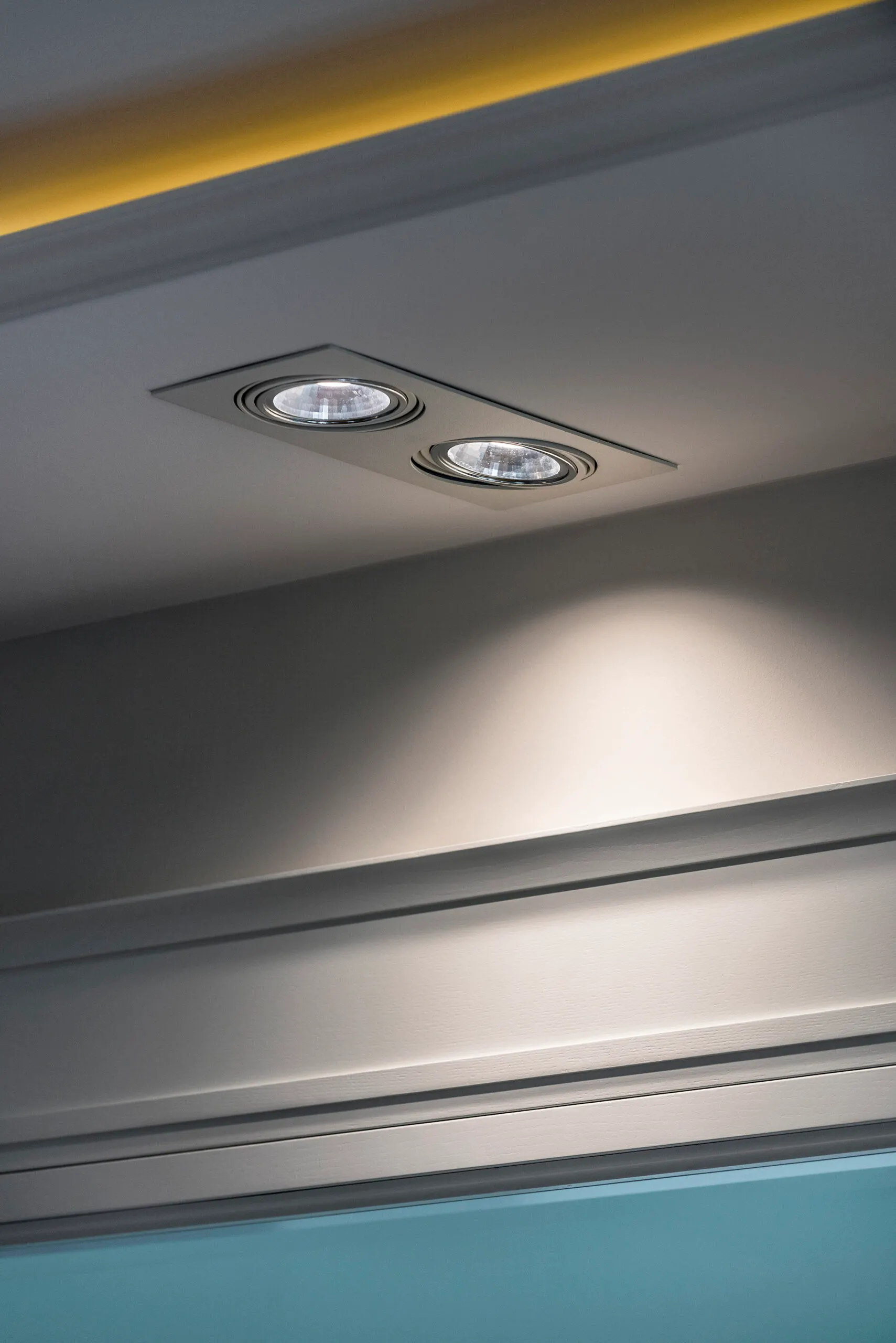 Oprawa stropowa OLIMP metalowa biała 34x8cm - 785