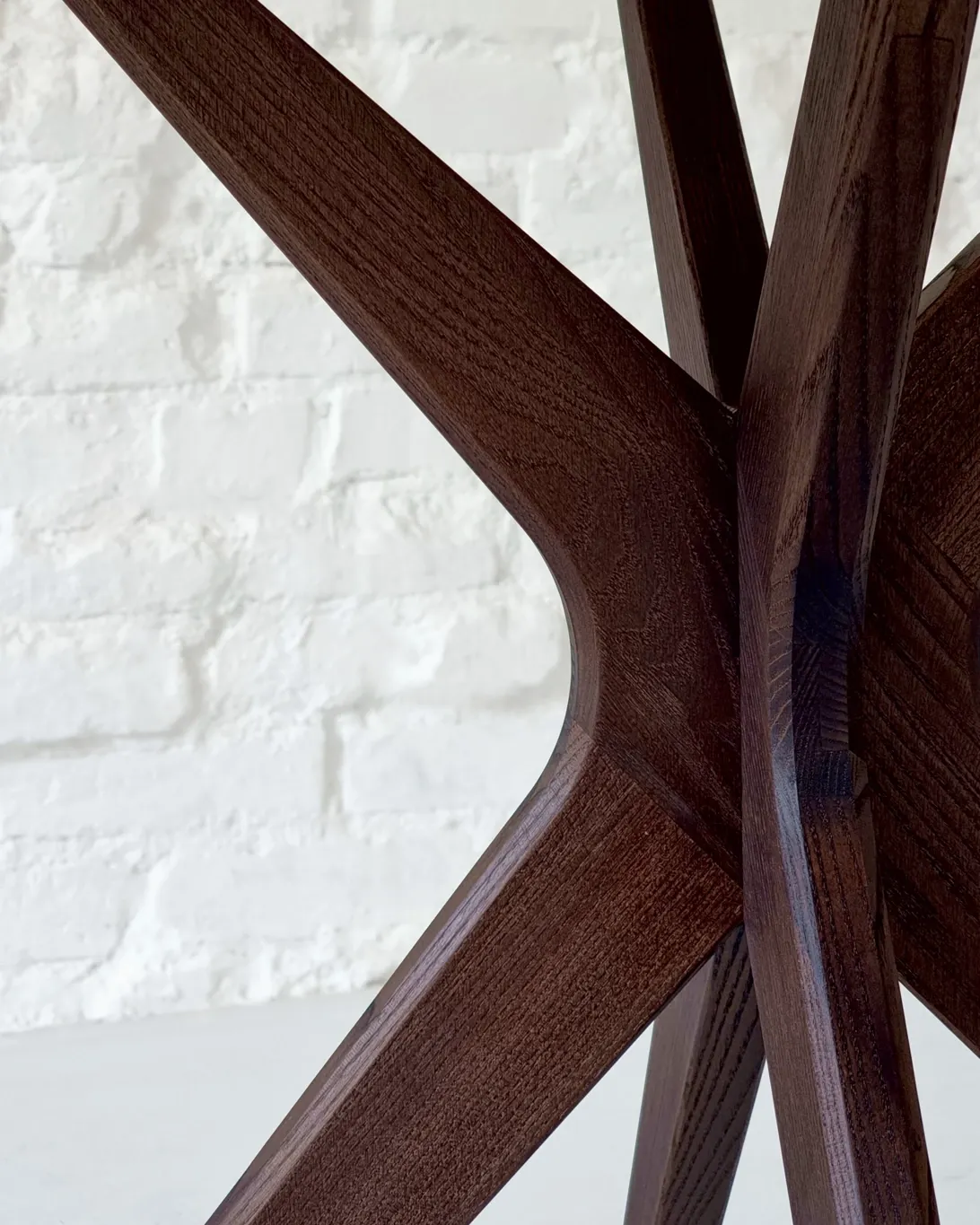 Stół owalny JUBI Racetrack 75x100cm orzech naturalny - NRGBTJ_OVAL_WAL