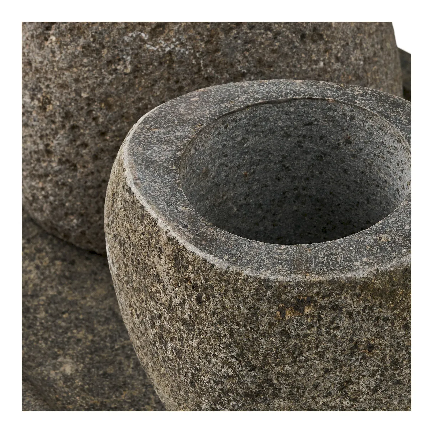 Zestaw łazienkowy GARA kubek do przechowywania, dozownik mydła, taca kolor naturalny - 4501278-S