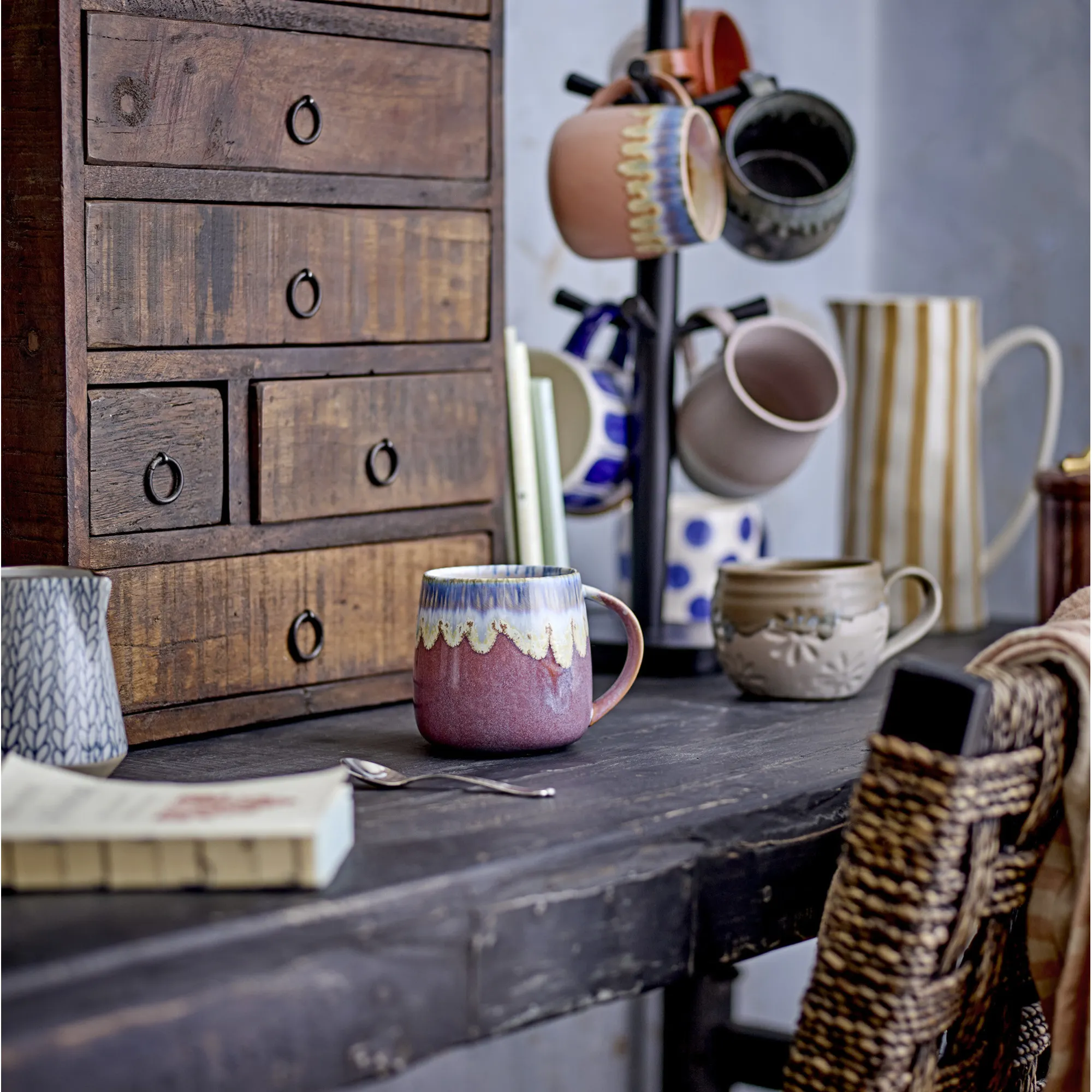 kubek, ceramika, glazurowany, kolorowy, stolik