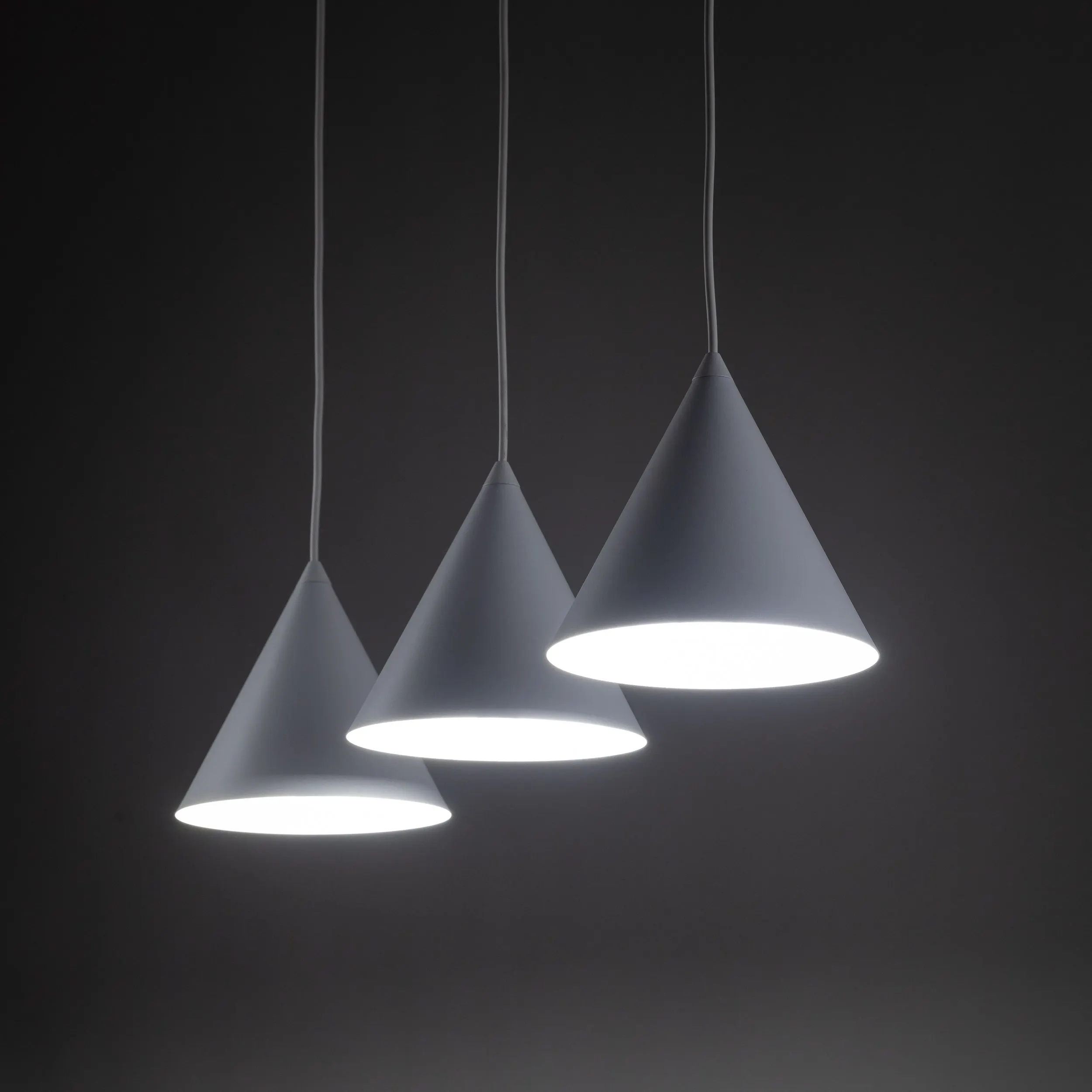 Lampa wisząca CONO biała 120x76x19cm - TK_10011