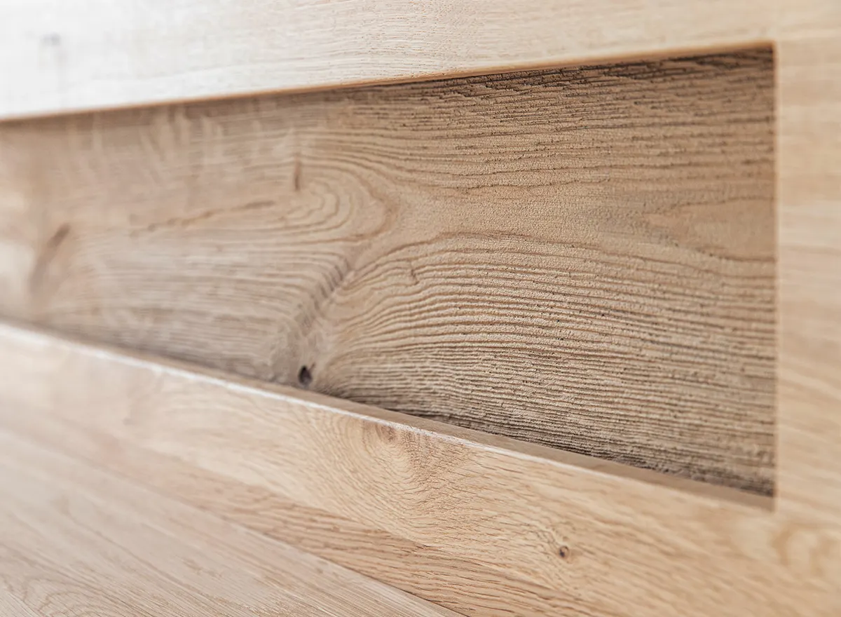 Półka wisząca DIVISIONE oświetlenie led 123 cm dąb olejowany - ZIDIV11