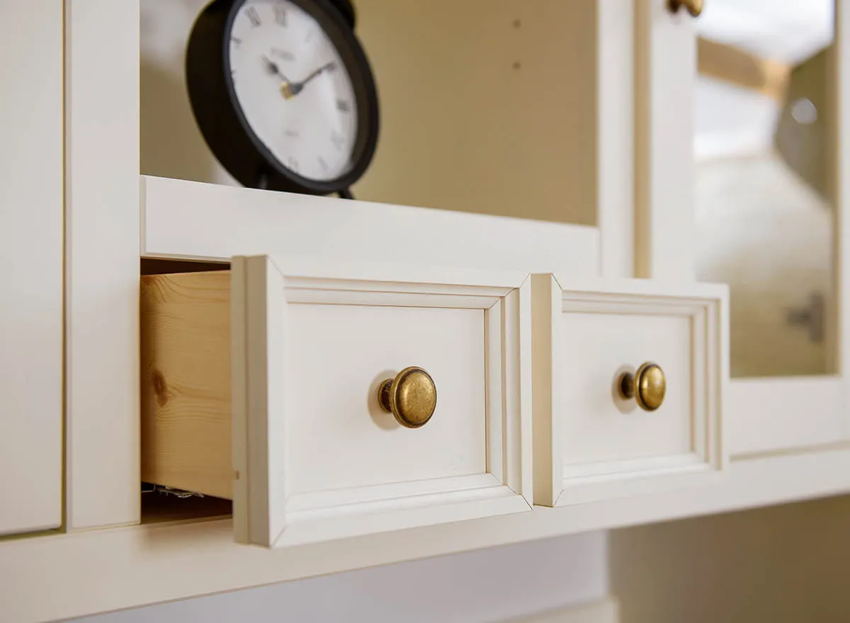 Nadstawka do komody BELLUNO ELEGANTE - biały - orzech - Kredens - PL024B/O