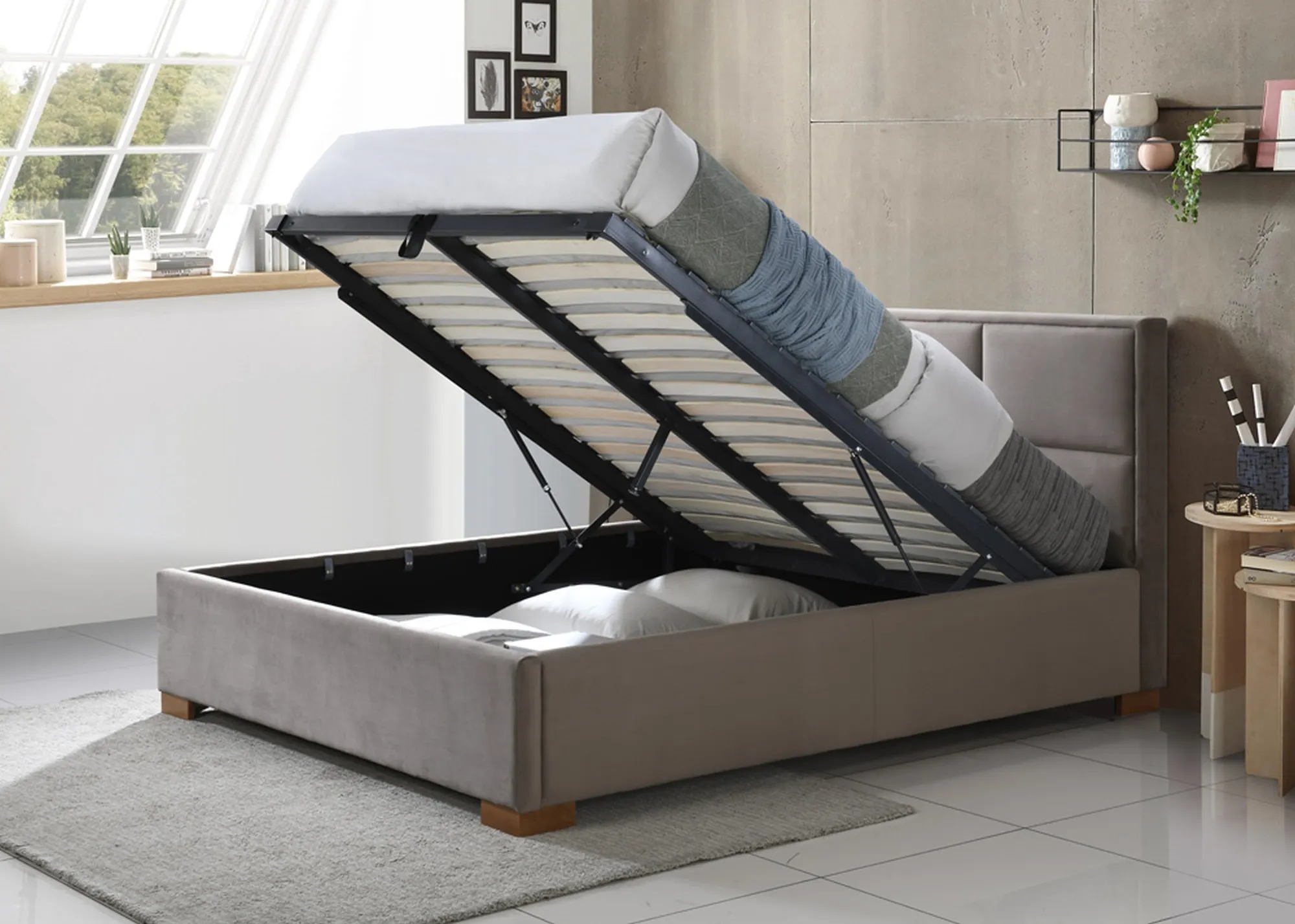 łóżko z pojemnikiem MAISON VELVET 160x200 Bluvel 40 beżowy - MAISONV160BED